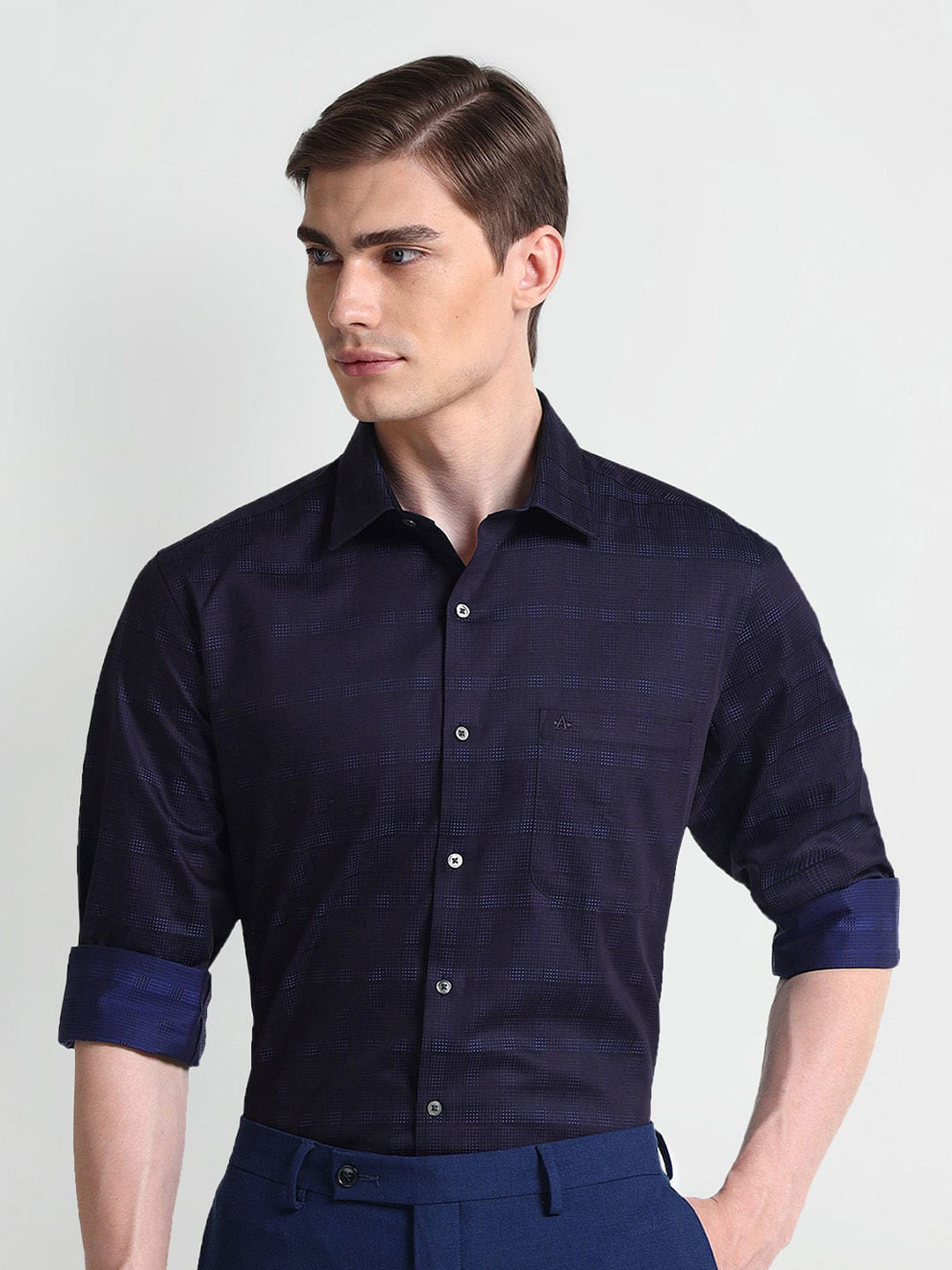 

Arrow Checked Spread Collar Long Sleeves Cotton Formal Shirt, Blue