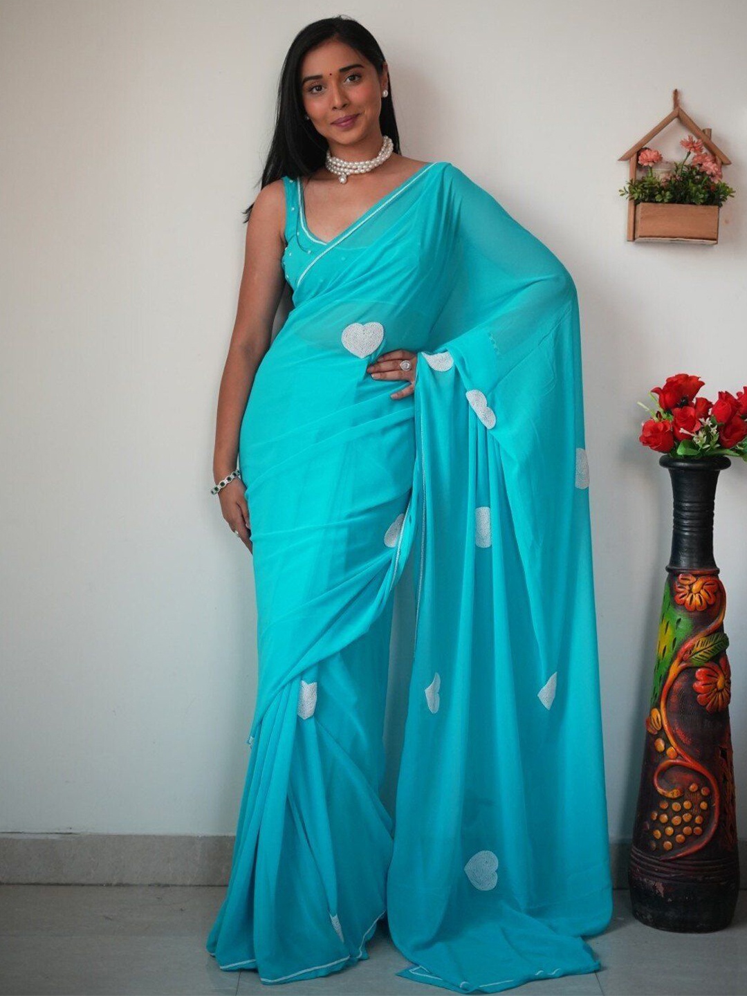 

Fashionuma Embroidered Sequinned Pure Georgette Saree, Blue