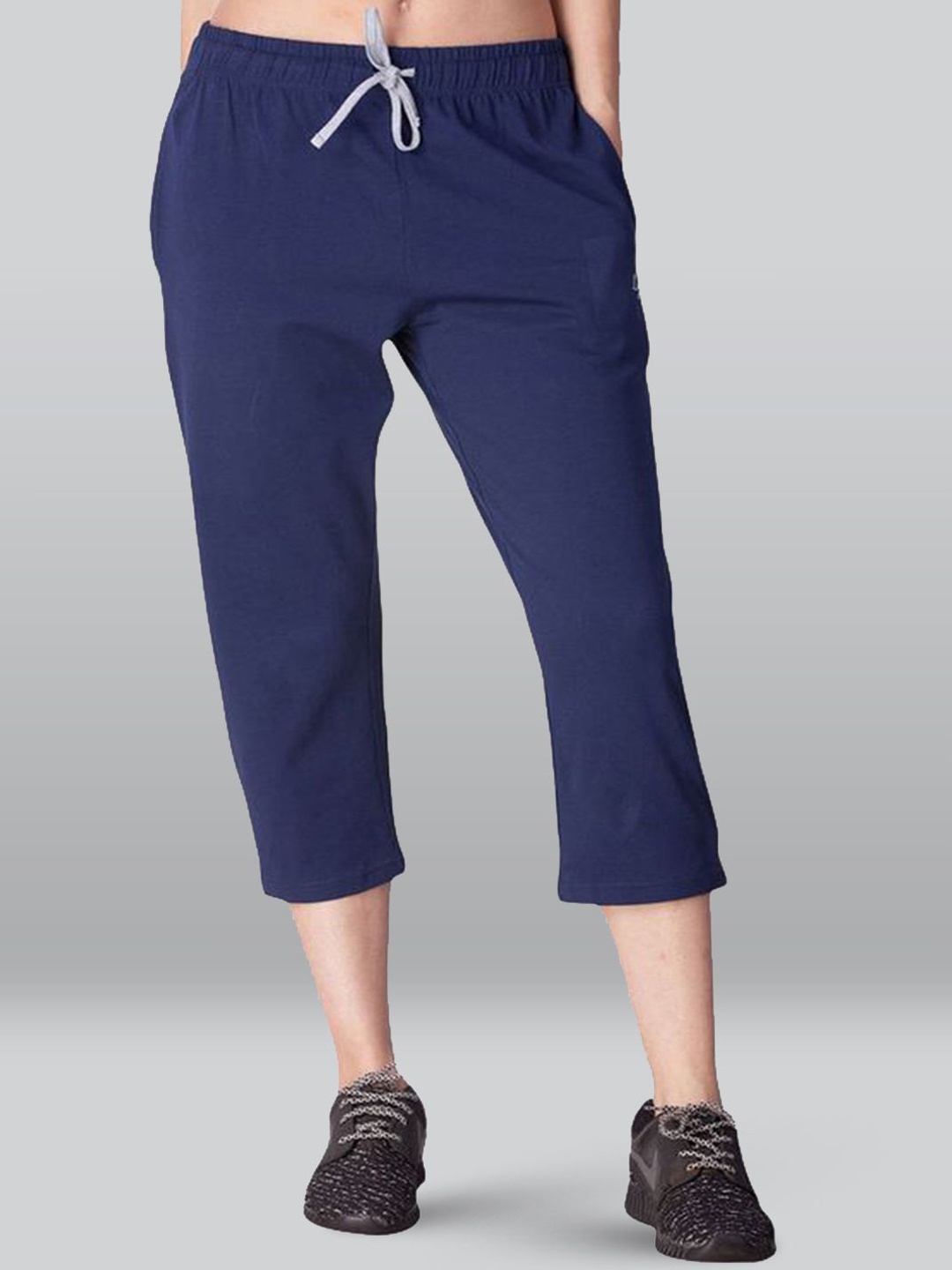 

LYRA Women Cotton Anti Odour Three-Fourth Length Track Pants, Blue