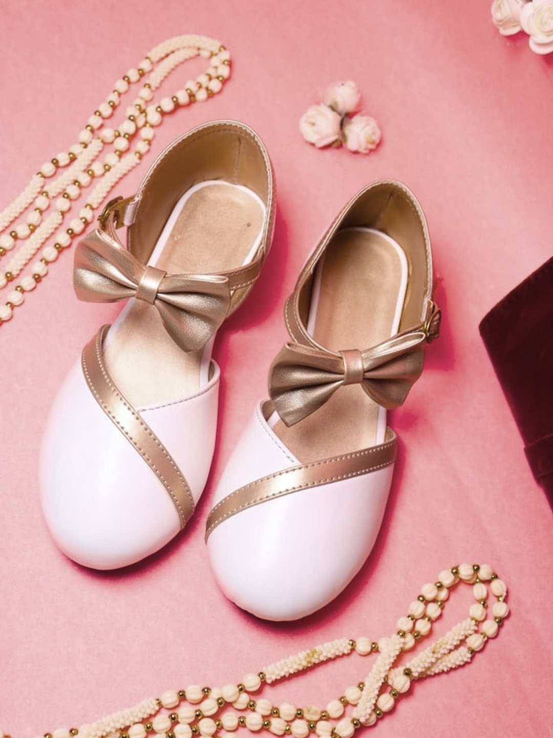 

Tiny Bugs Girls Round Toe Bows Detail Ballerinas, Gold