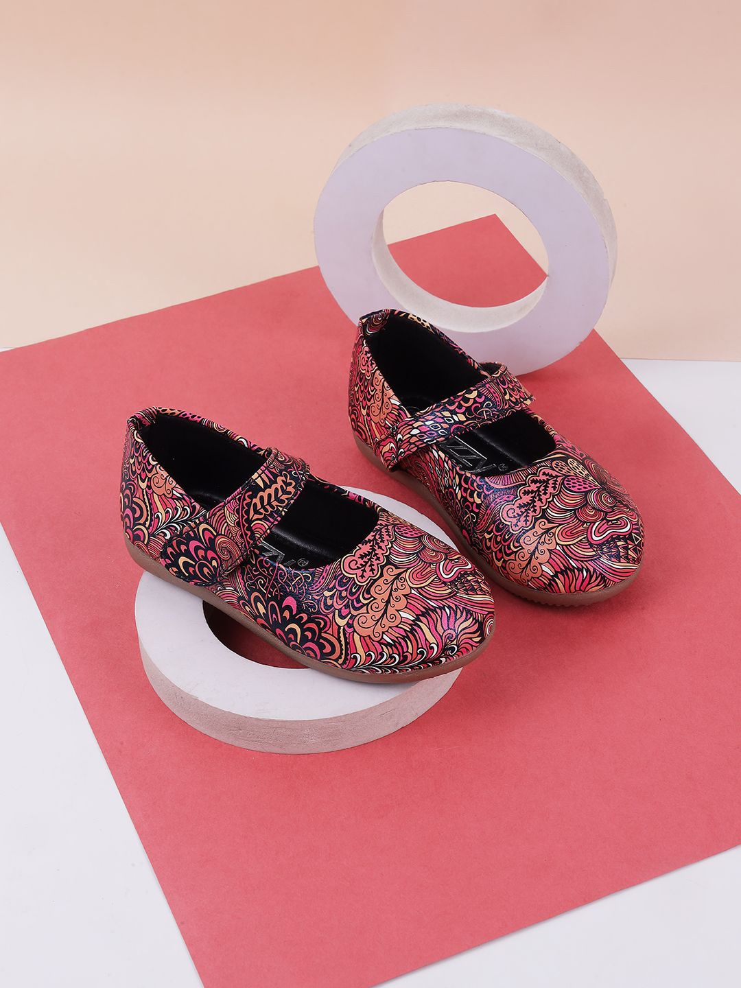

Jazzy Juniors Girls Printed Round Toe Ballerinas, Red