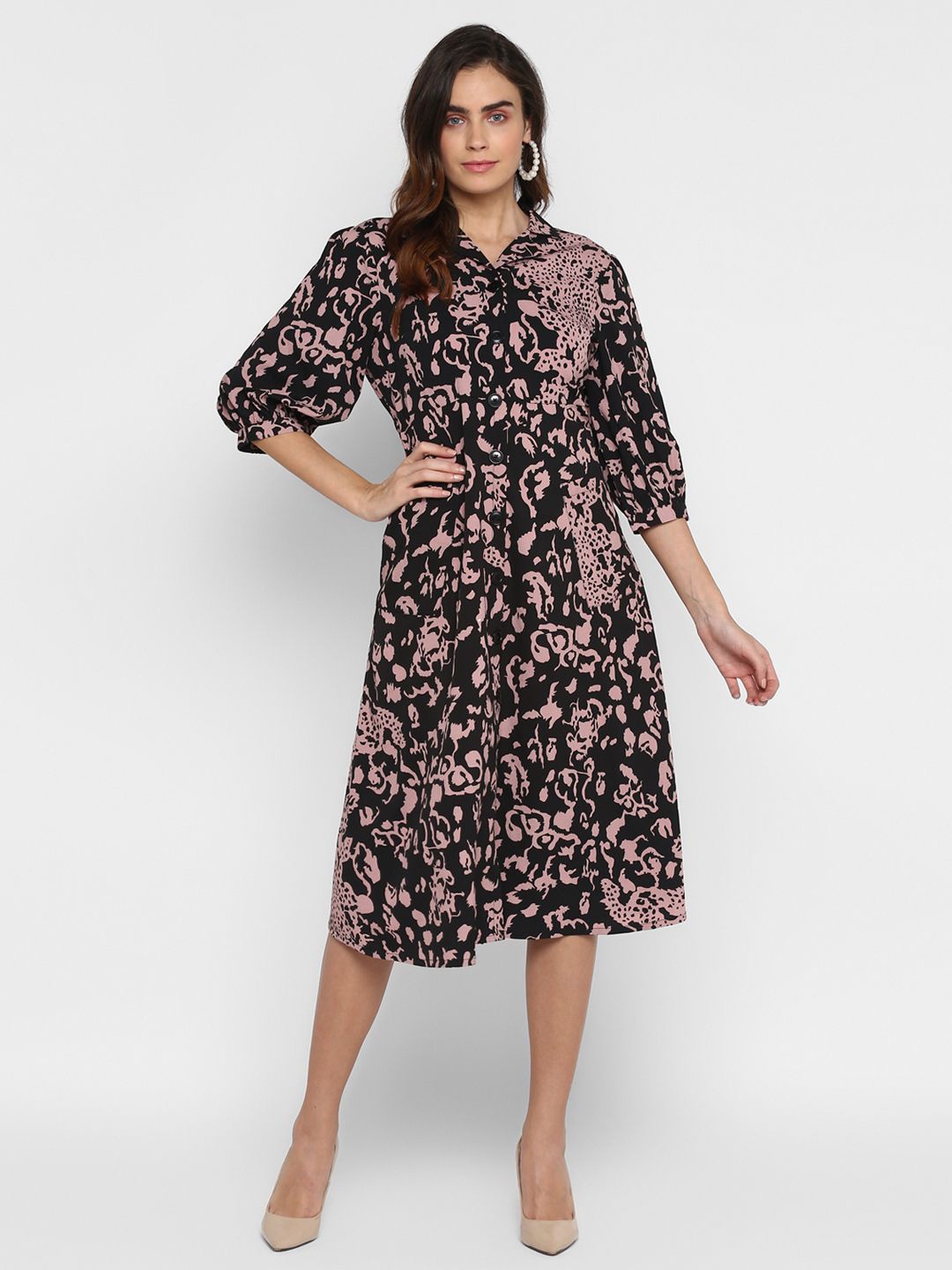 

HOUSE OF KKARMA Abstract Printed Cuban Collar Cuffed Sleeves Dress, Black
