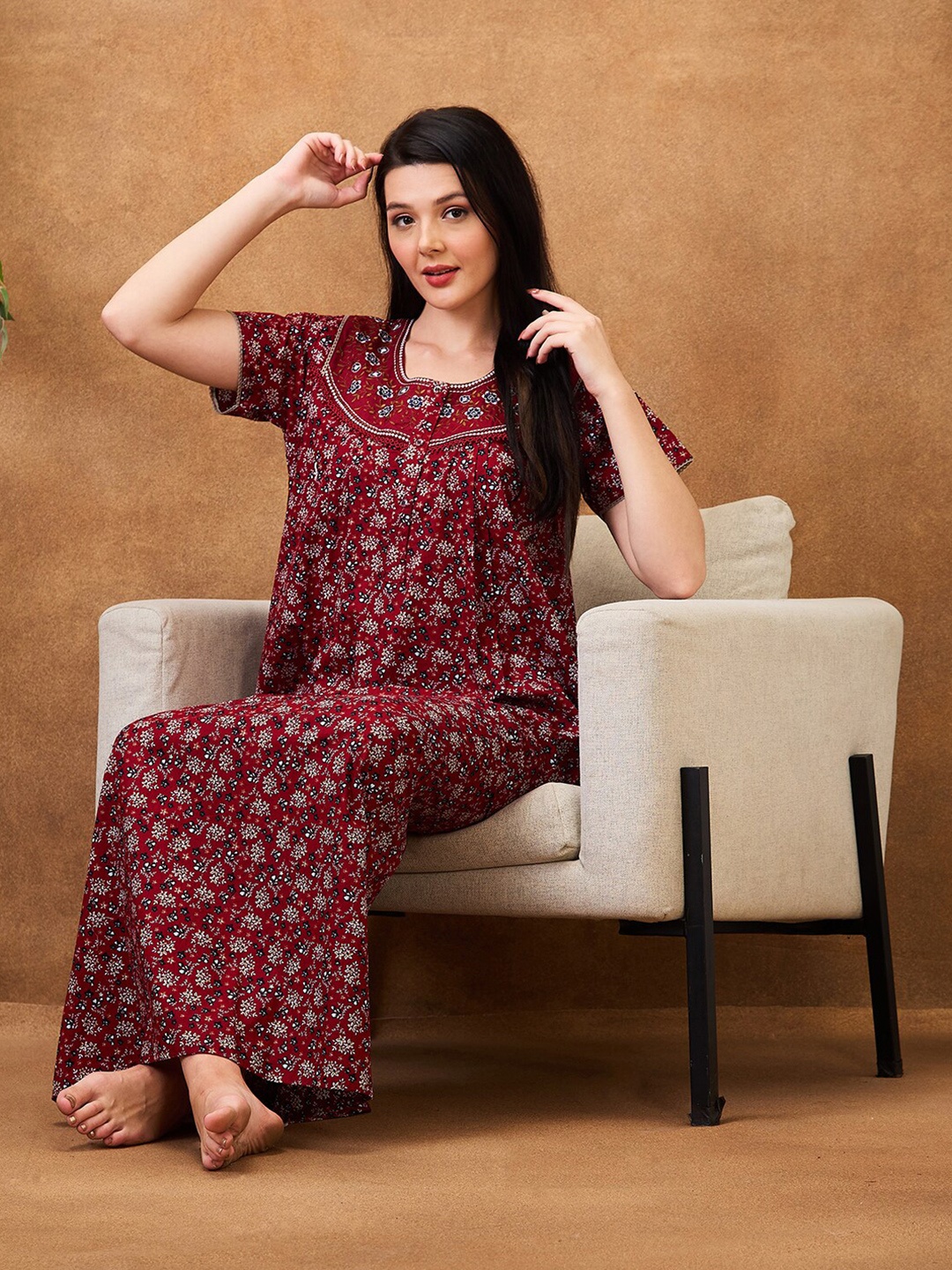 

AV2 Floral Printed Pure Cotton Maxi Nightdress, Maroon