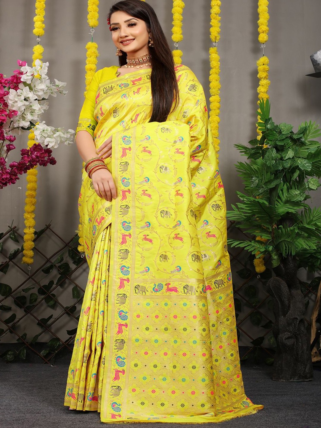 

SGF11 Woven Design Zari Kanjeevaram Saree, Yellow