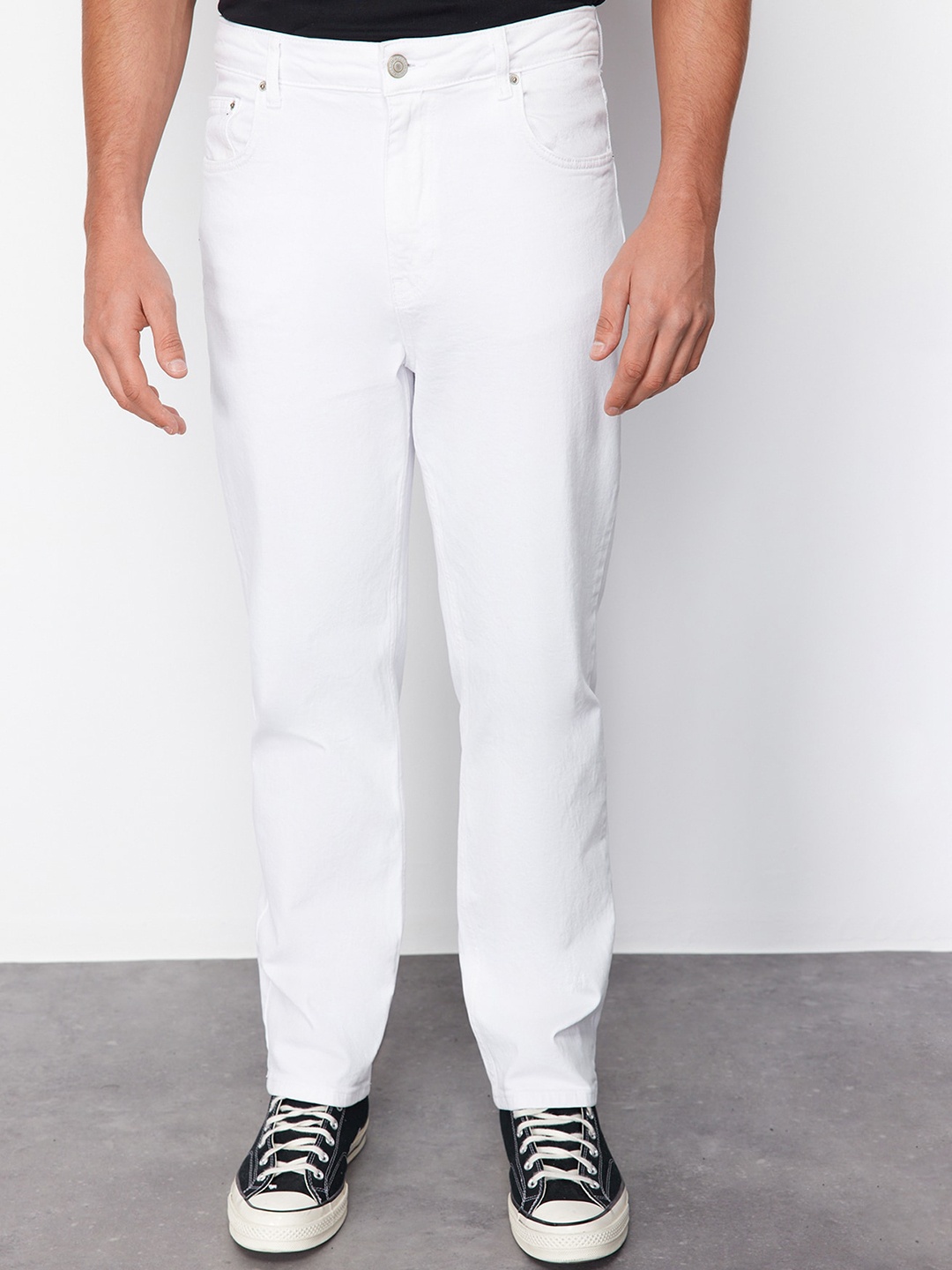 

Trendyol Men Mid Rise Clean Look Stretchable Jeans, White