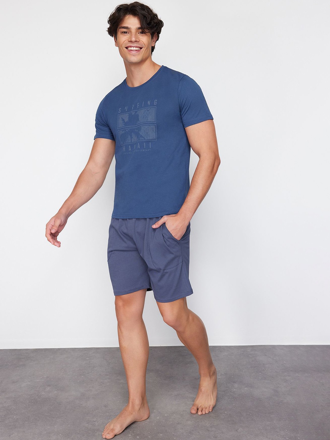 

Trendyol Typography Printed Pure Cotton Night suit, Blue