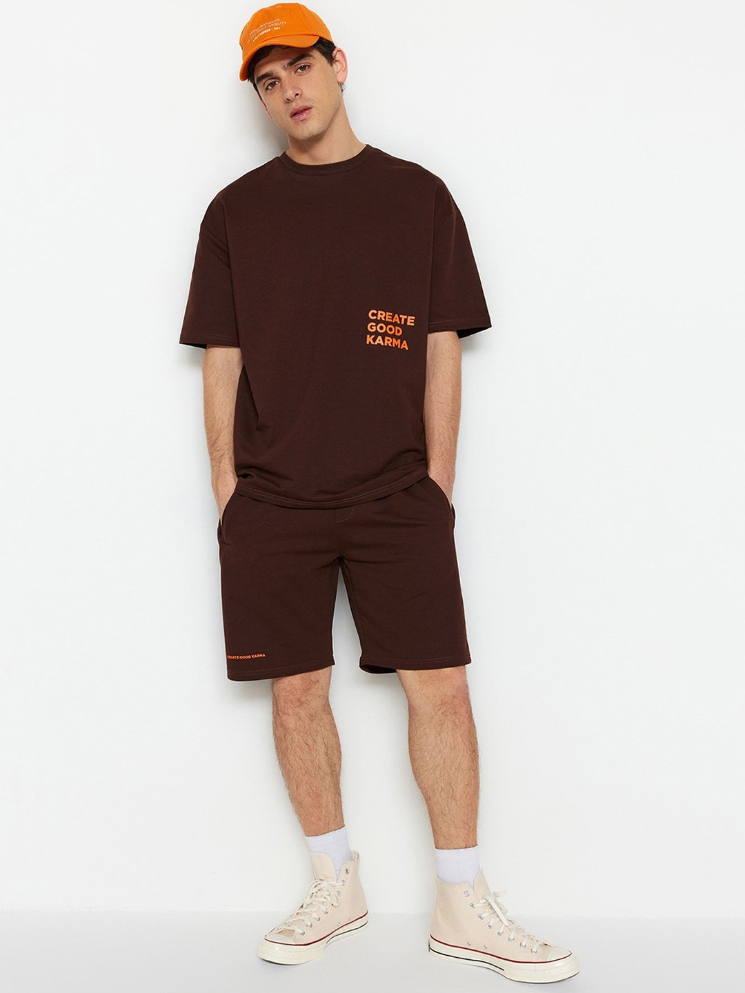 

Trendyol Round Neck Night suit, Brown