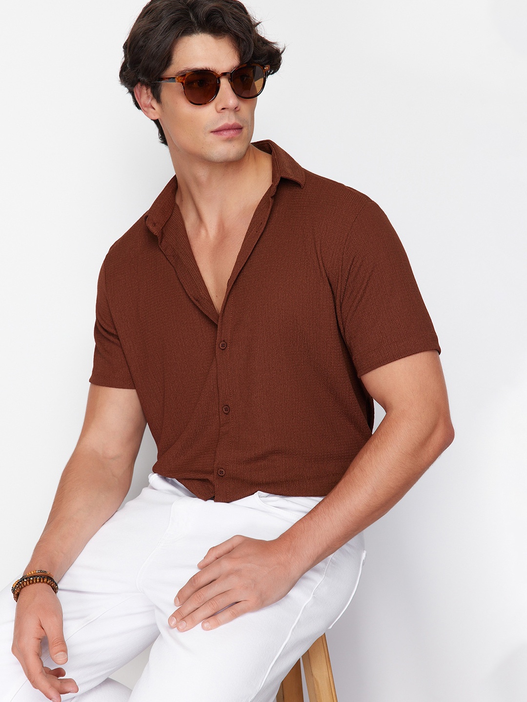 

Trendyol Spread Collar Short Sleeves Opaque Casual Shirt, Brown