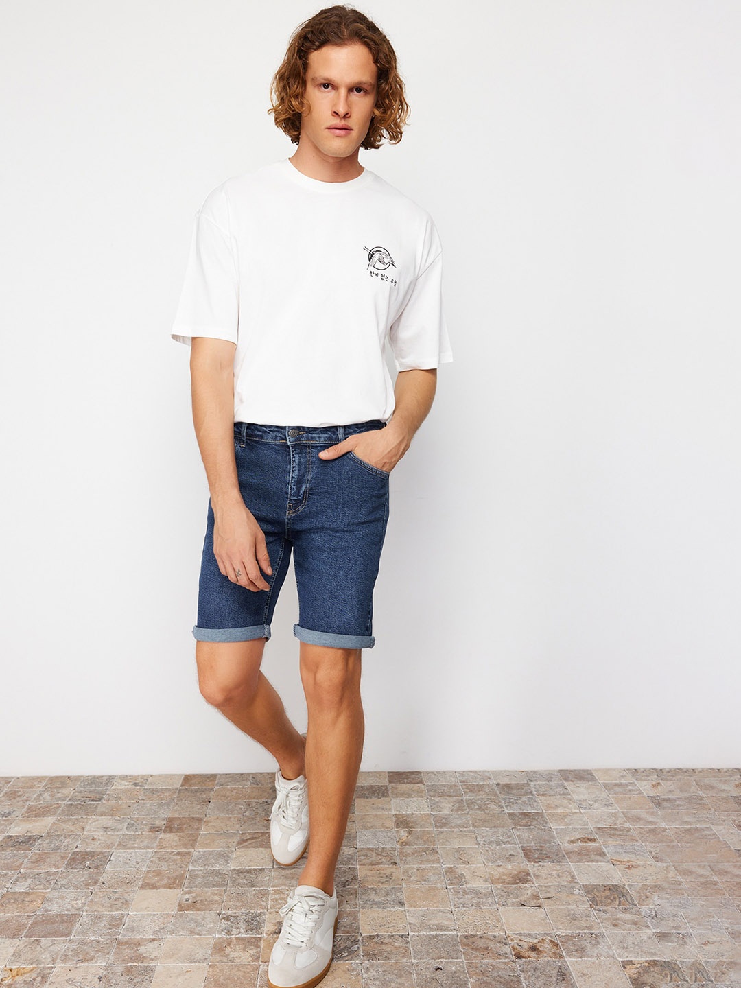 

Trendyol Men Washed Mid Rise Denim Shorts, Blue