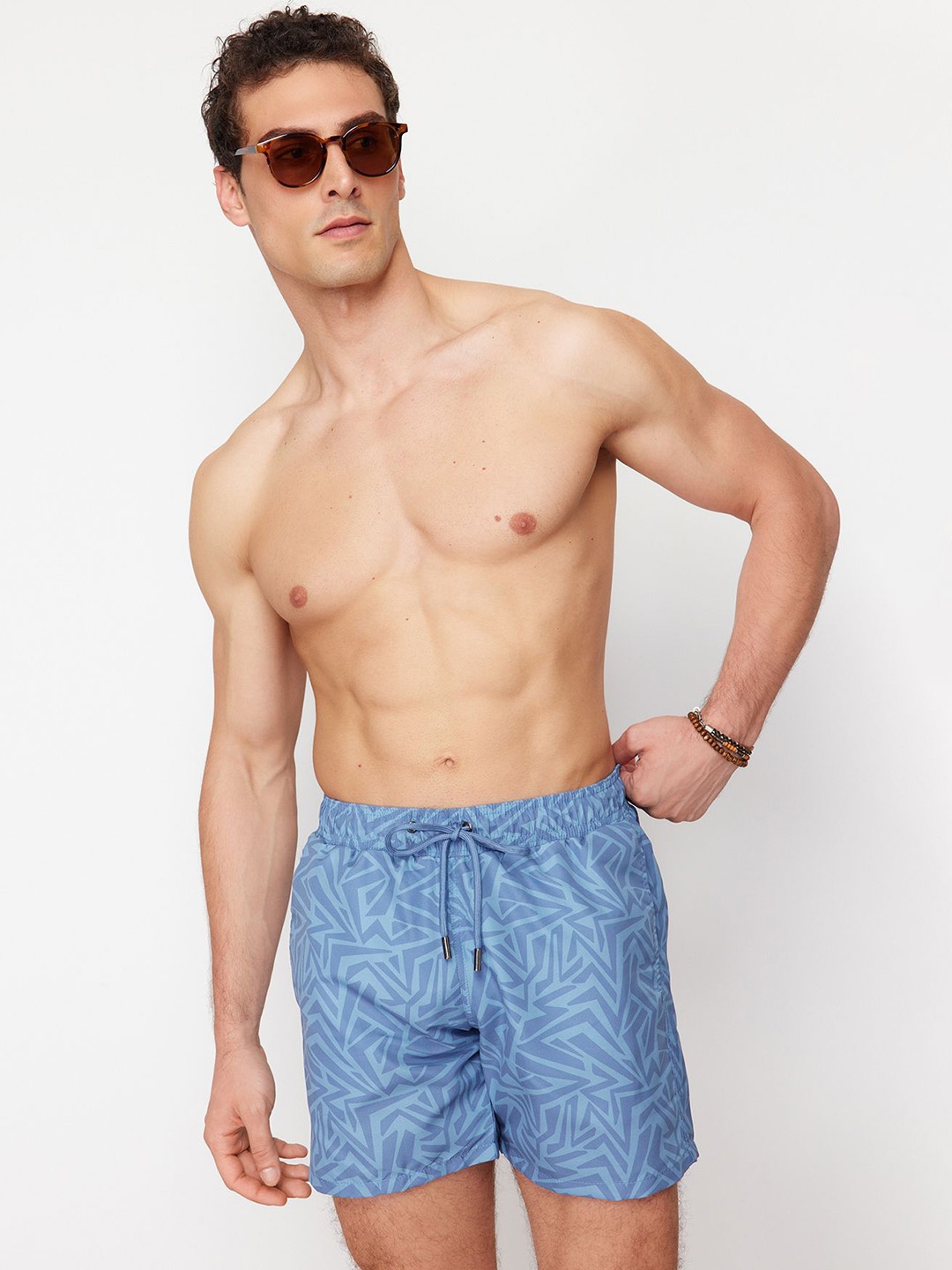 

Trendyol Men Geometric Printed Shorts, Blue
