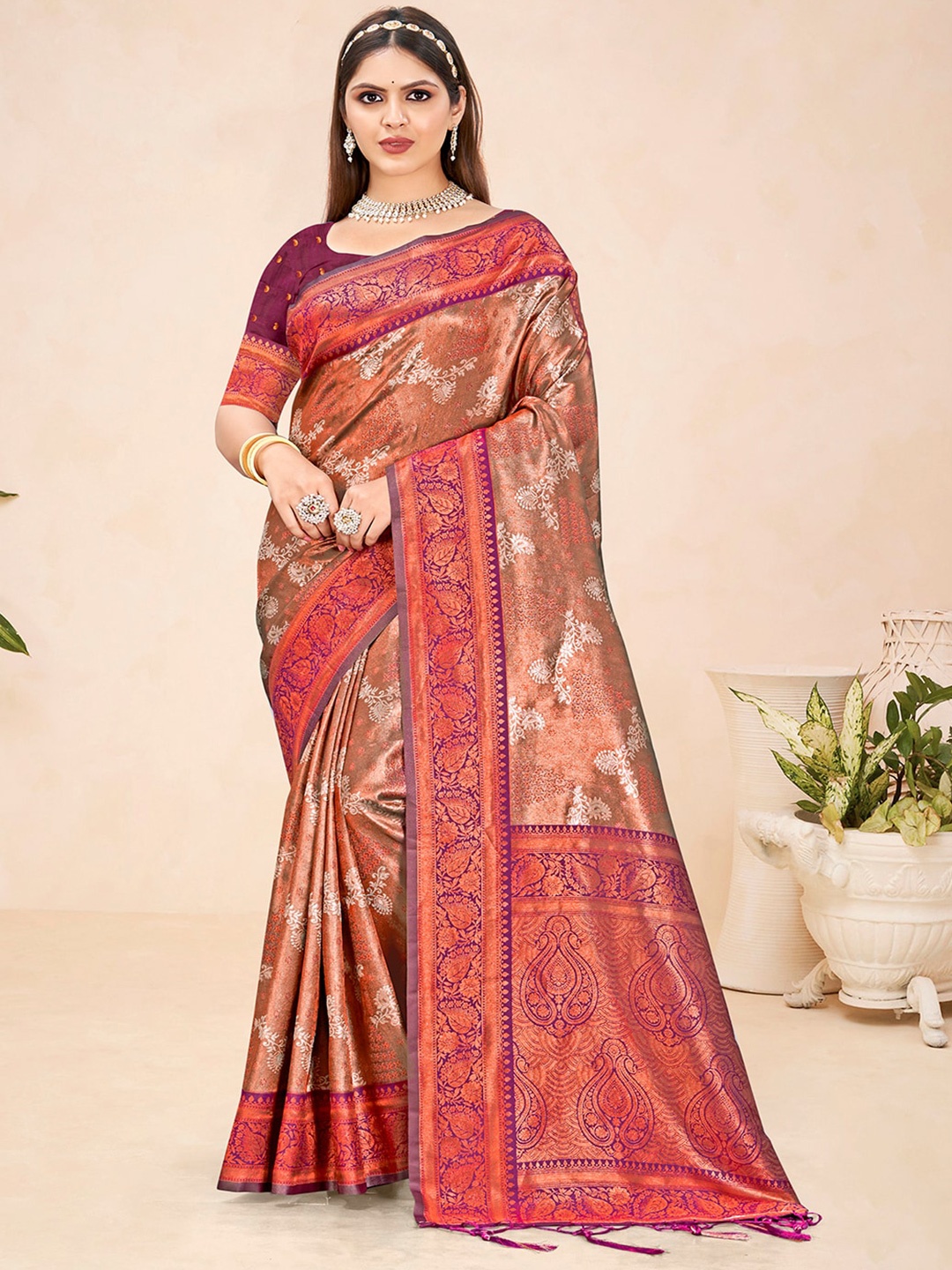 

SANGAM PRINTS Woven Design Zari Tussar Saree, Purple