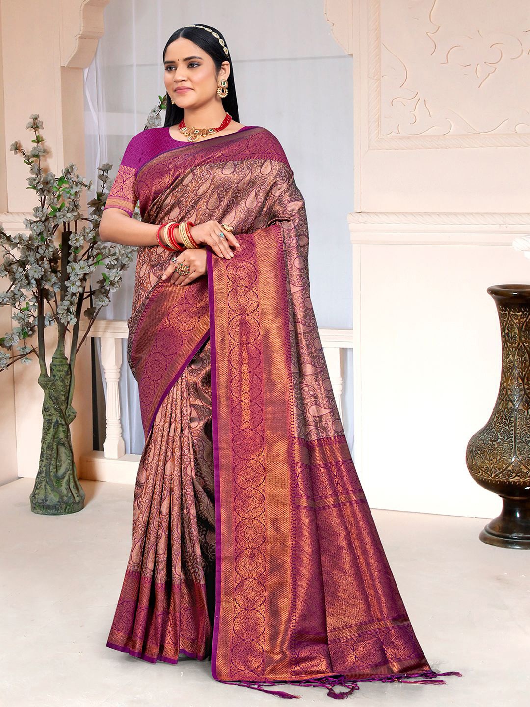 

SANGAM PRINTS Woven Design Tussar Saree, Purple