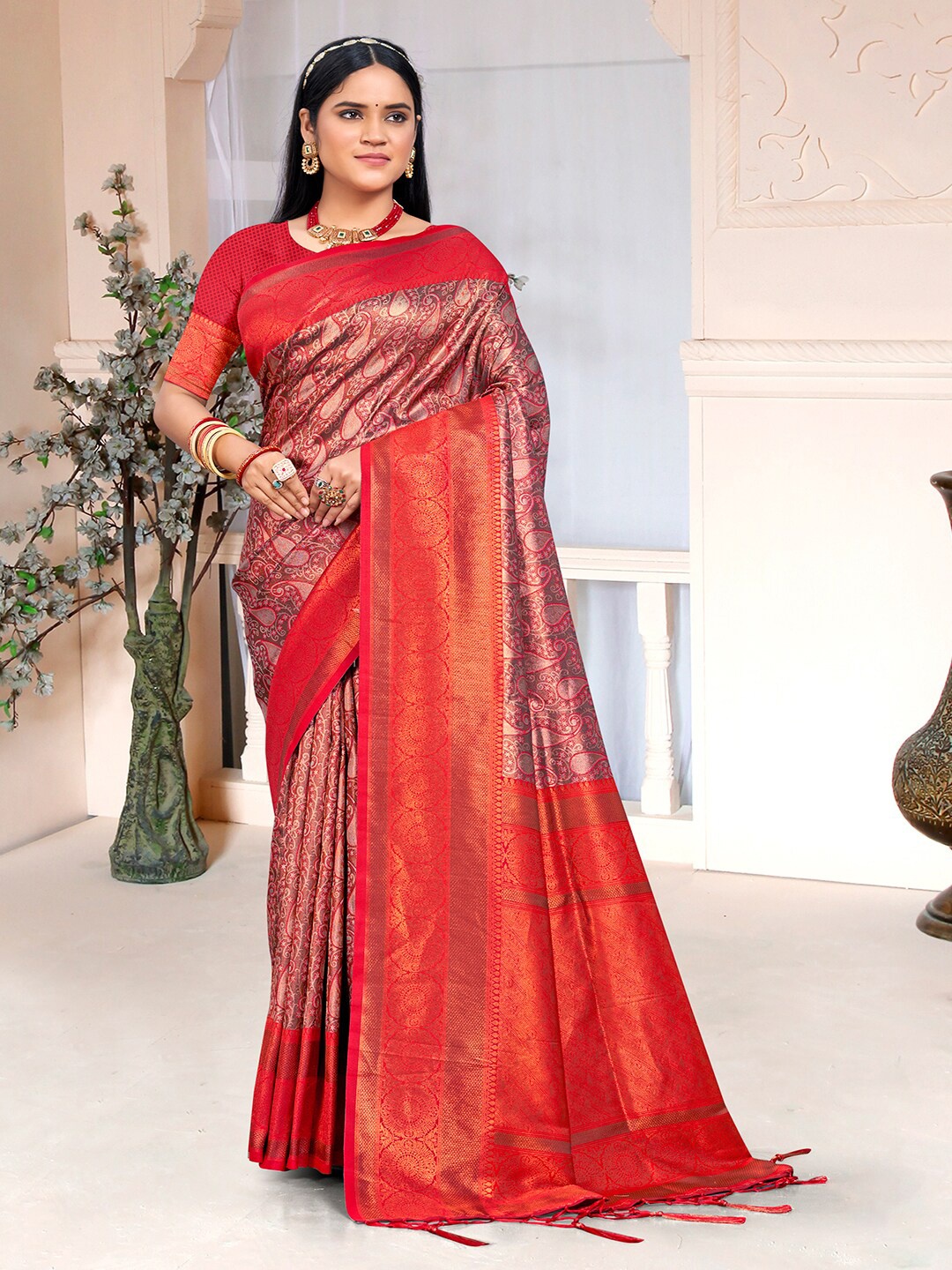 

SANGAM PRINTS Ethnic Motifs Zari Tussar Saree, Red