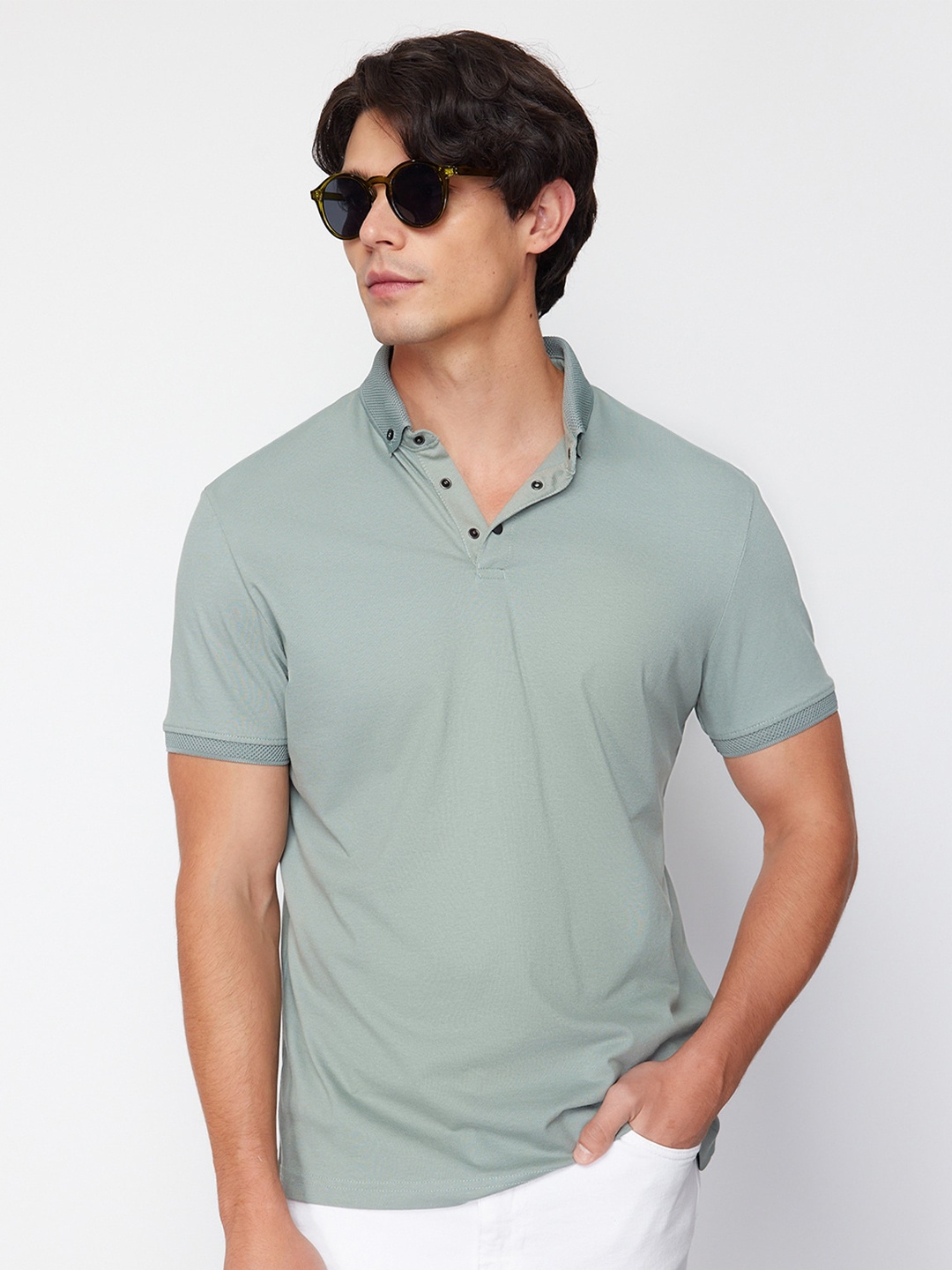 

Trendyol Men Solid Polo Collar T-shirt, Teal