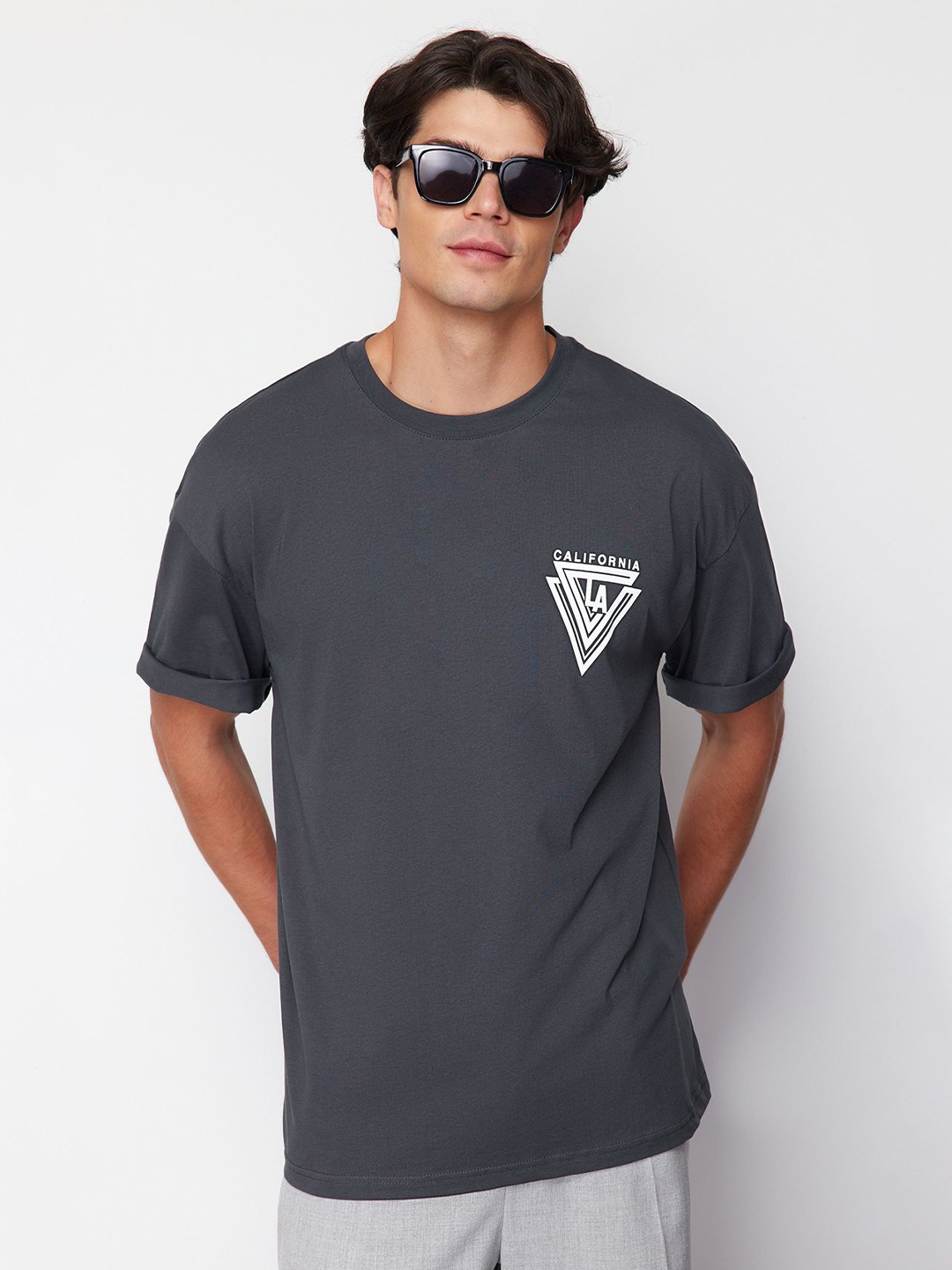 

Trendyol Men Graphic Printed Round Neck T-shirt, Grey