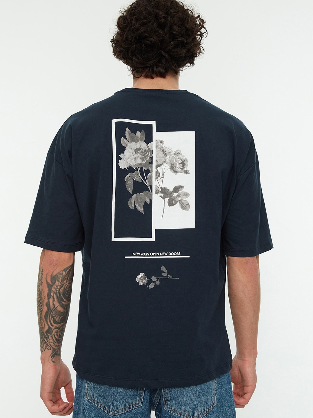 

Trendyol Men Floral Printed Round Neck Oversized T-shirt, Navy blue
