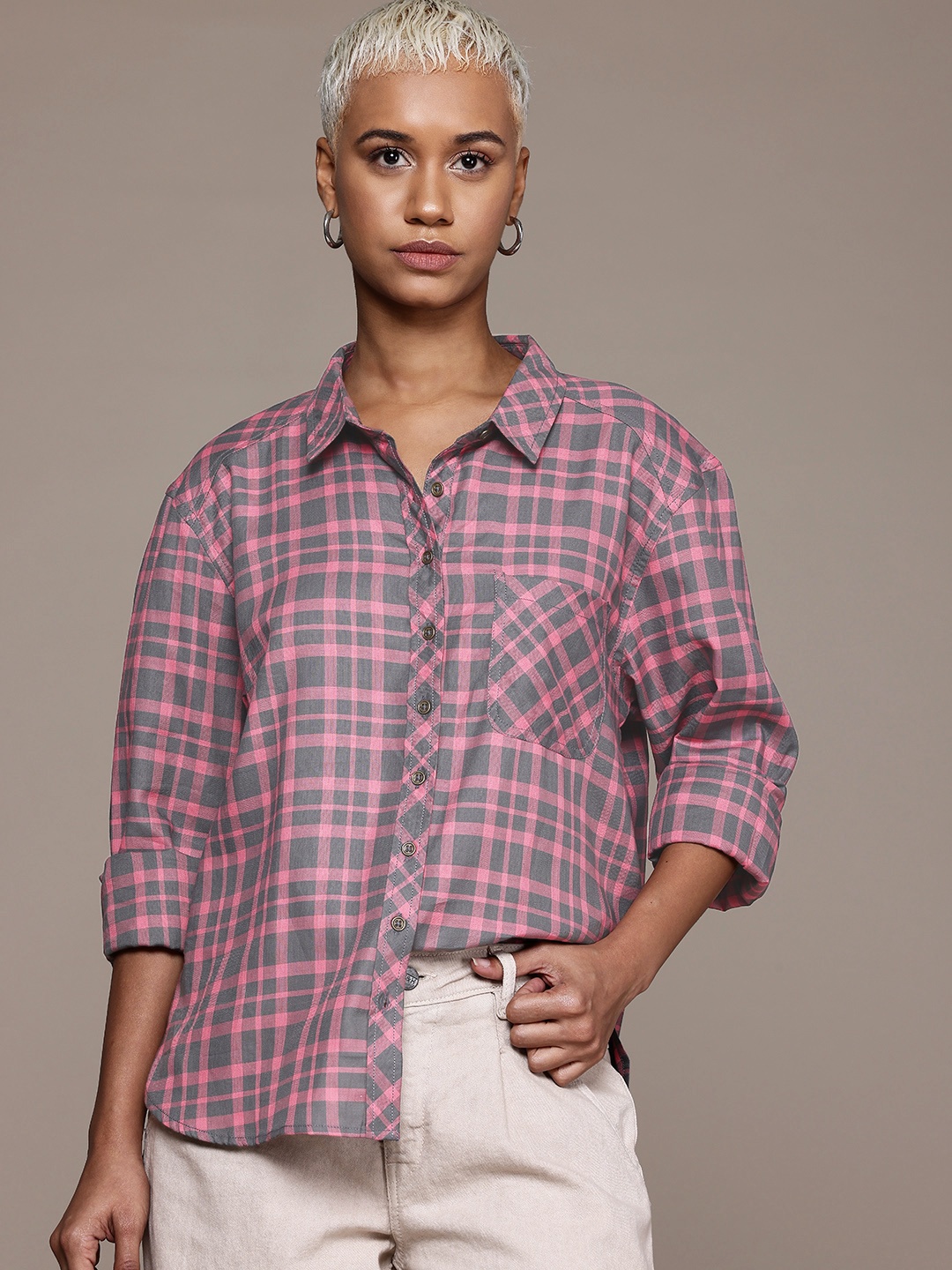 

Roadster Checked Oversized Pure Cotton Casual Shirt, Pink