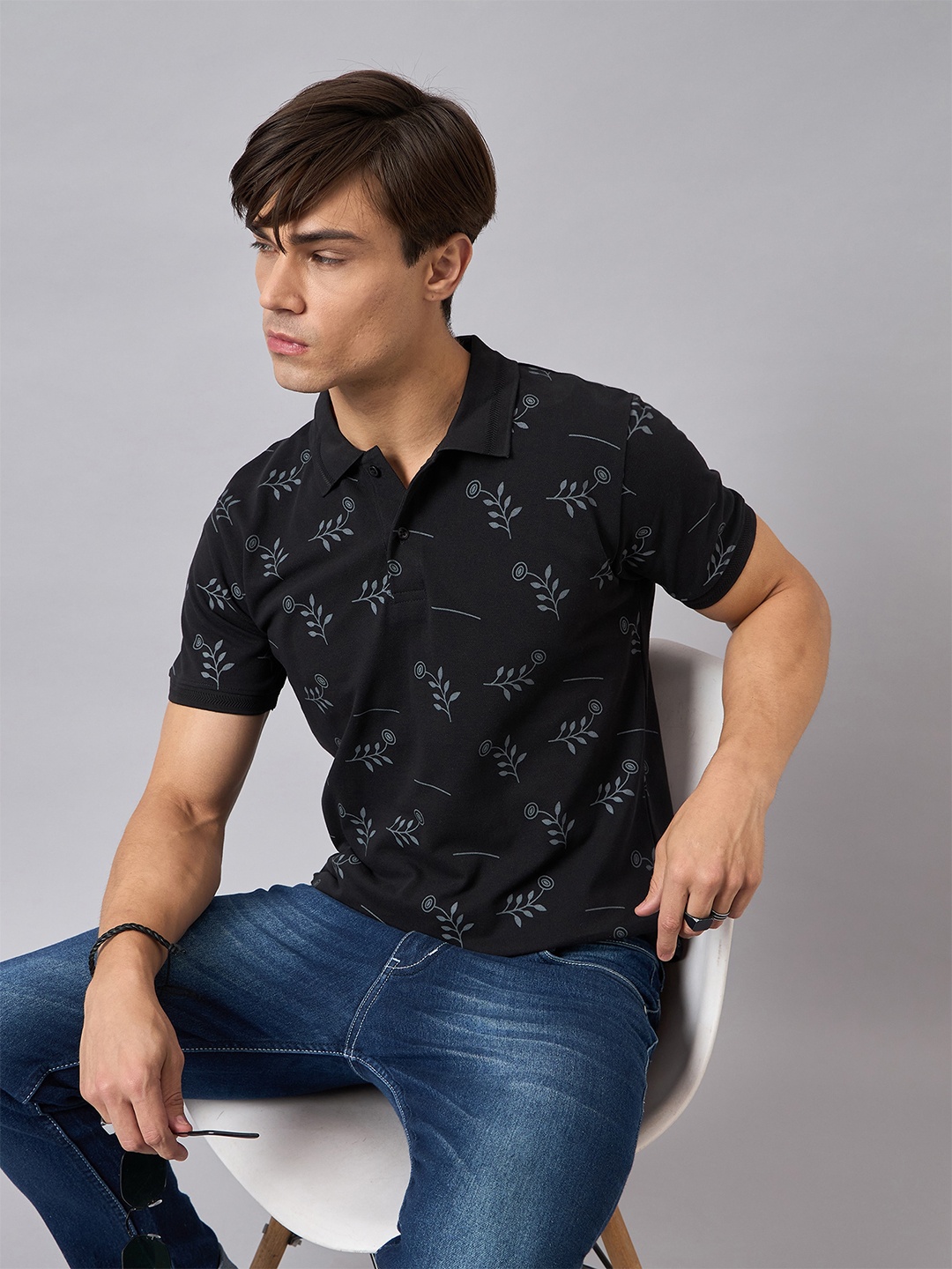 

REPRISE Men Floral Printed Polo Collar T-shirt, Black