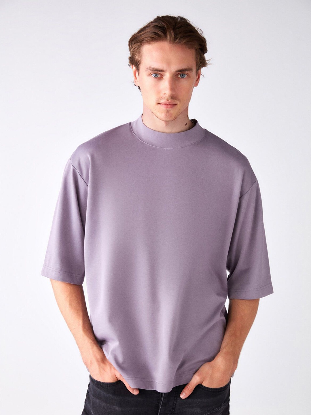 

GRIMELANGE Solid Round Neck Baggy T-shirt, Na