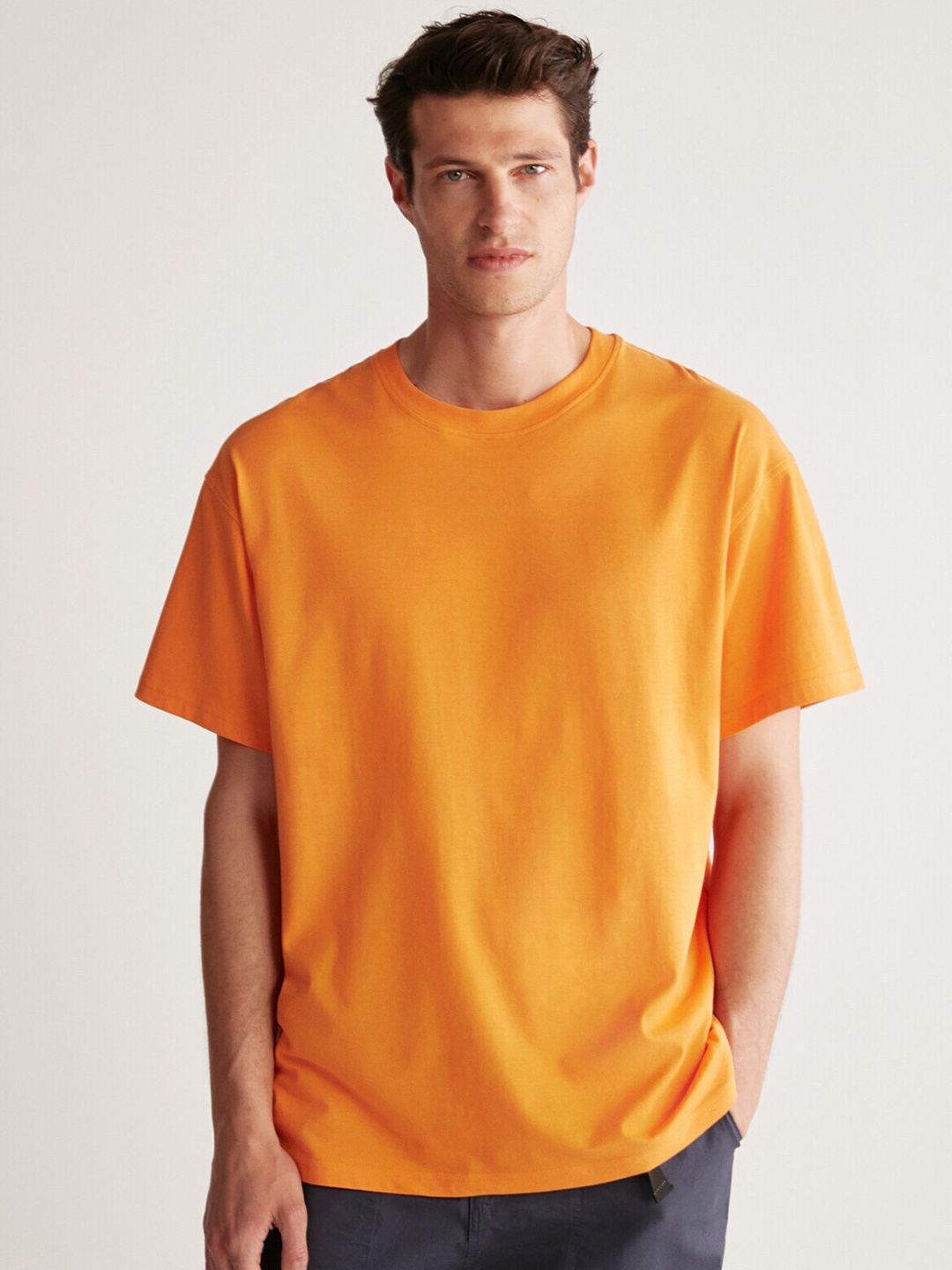 

GRIMELANGE Men Round Neck Short Sleeves T-shirt, Mustard