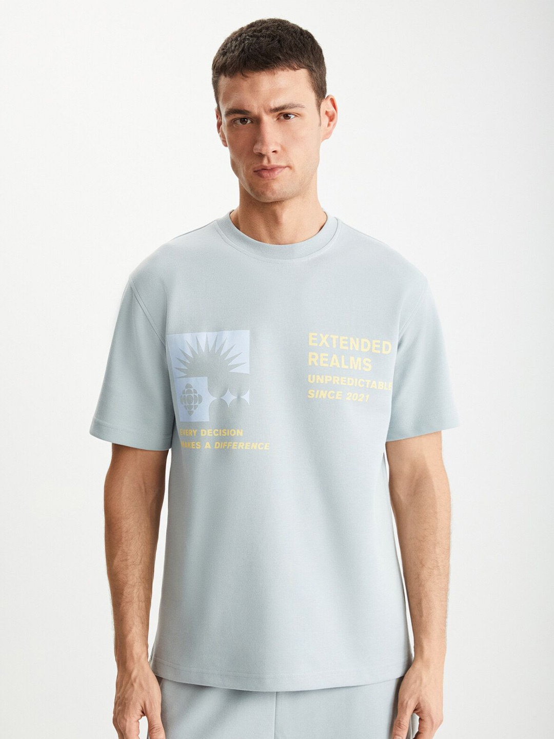 

GRIMELANGE Men Typography Printed Round Neck T-shirt, Blue
