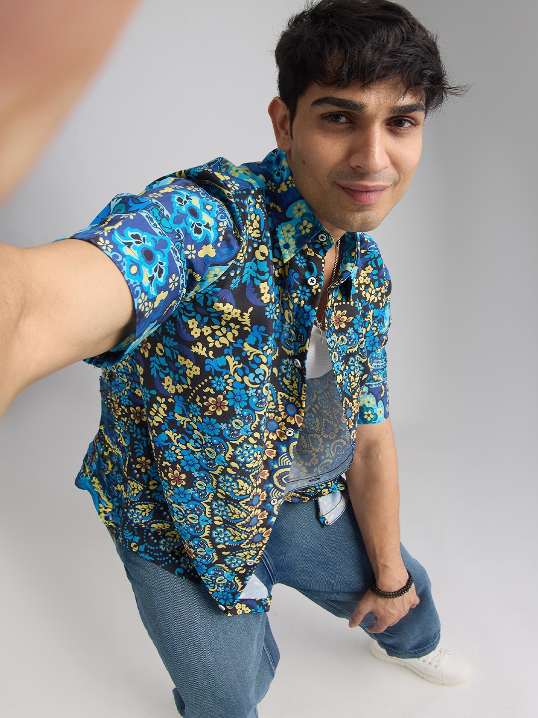 

FREAKINS Ethnic Motifs Printed Spread Pure Cotton Collar Casual Shirt, Blue