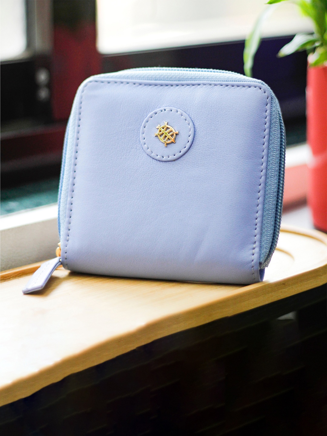 

Tortoise Women Genuine Leather Wallet, Blue