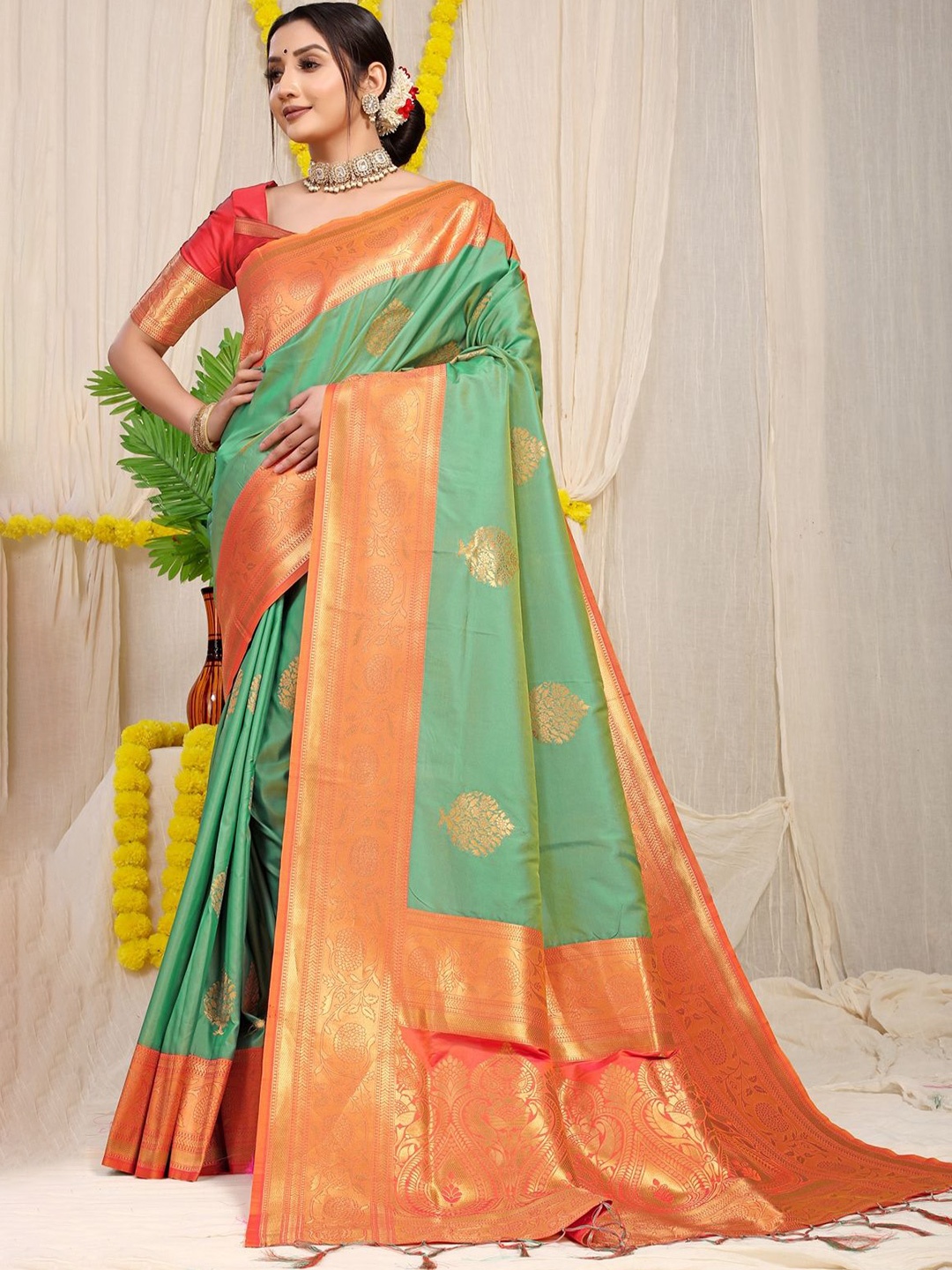 

SGF11 Woven Design Zari Kanjeevaram Saree, Sea green