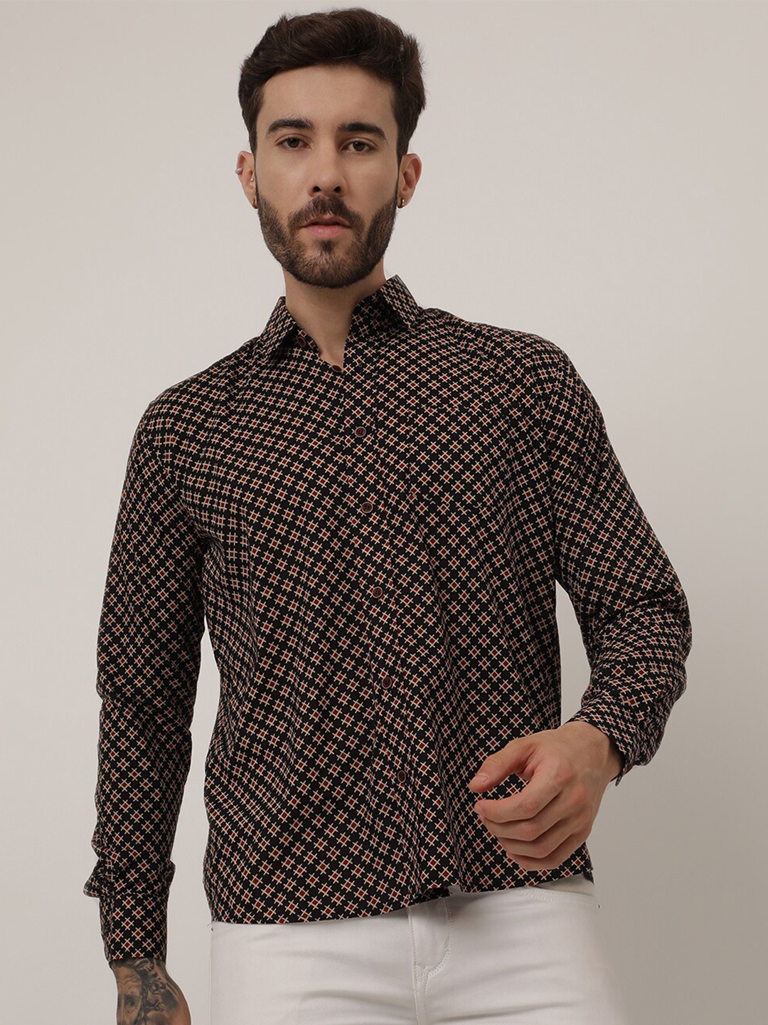 

SPS Relaxed Geometric Printed Spread Collar Cotton Casual Shirt, Black