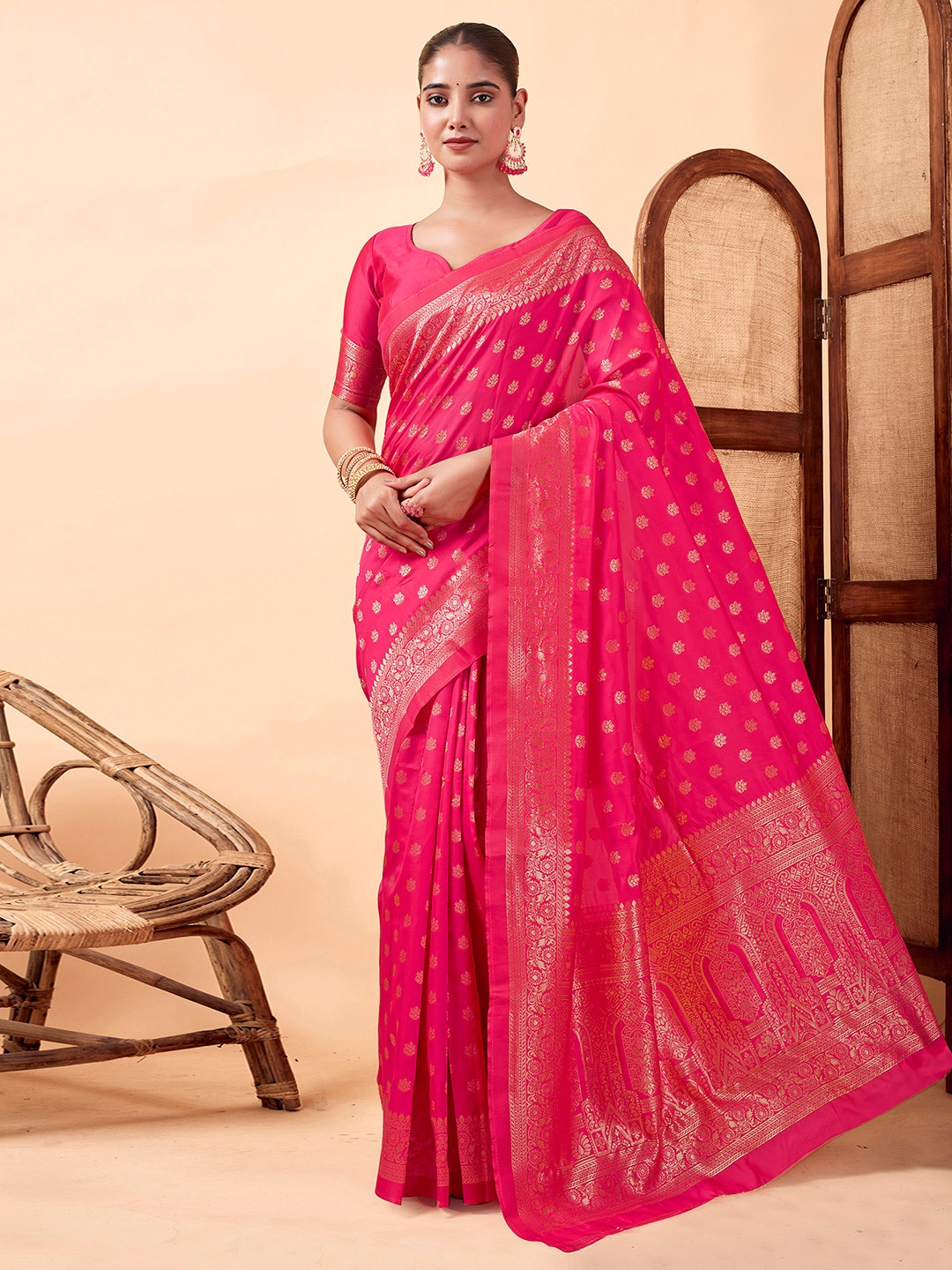 

KALINI Woven Design Zari Banarasi Saree, Pink