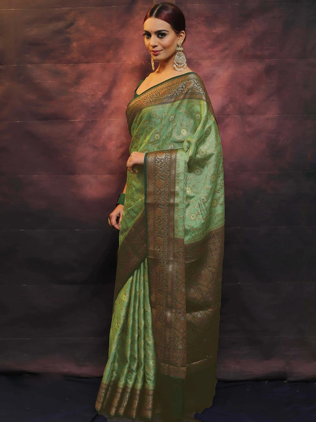 

KALINI Woven Design Zari Banarasi Saree, Green