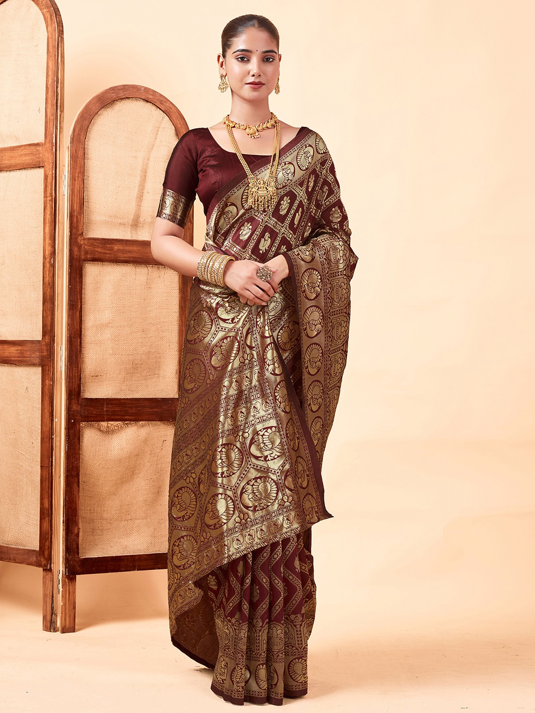 

KALINI Woven Design Zari Banarasi Saree, Maroon