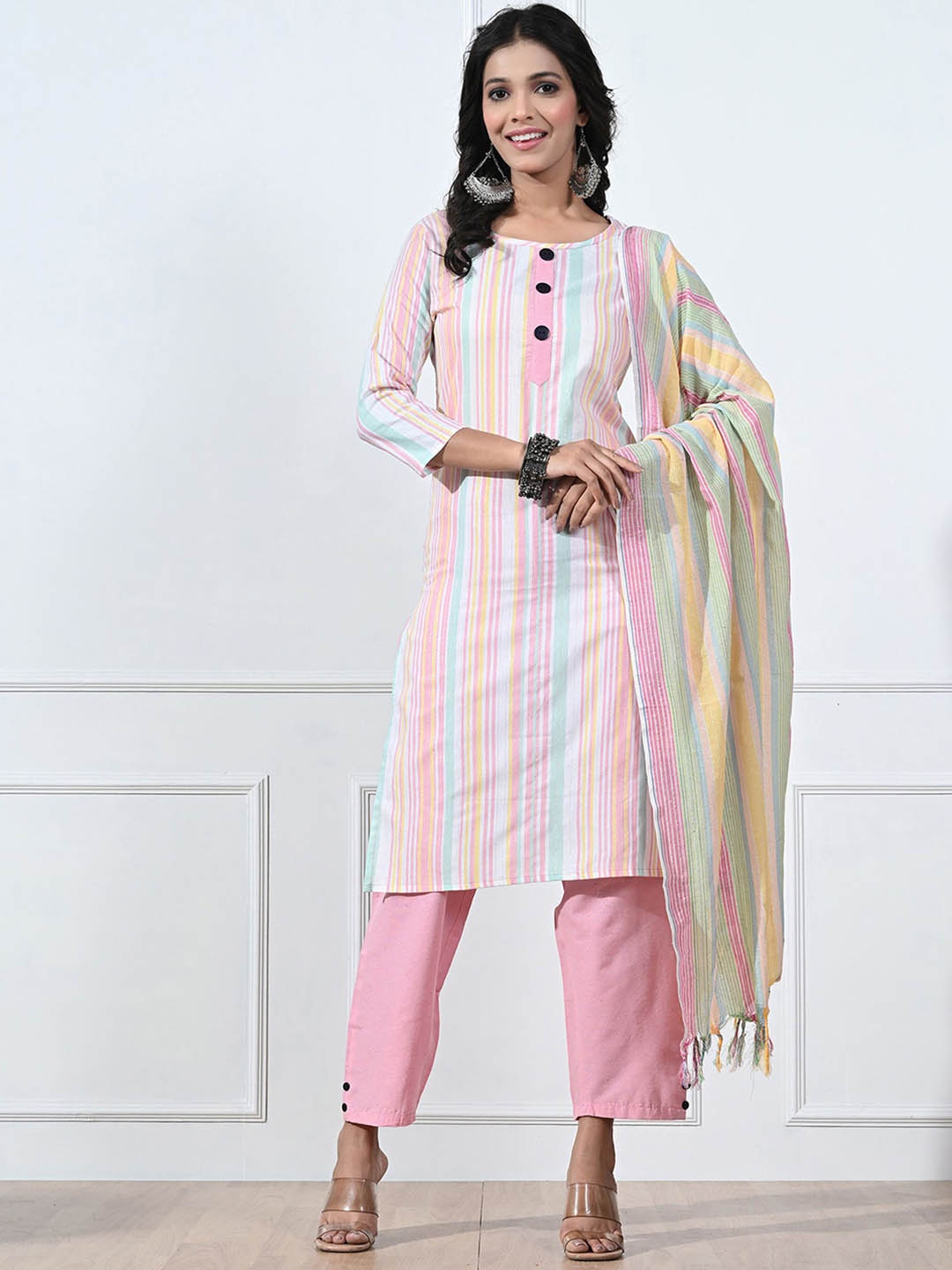 

aaivan Striped Regular Pure Cotton Kurta with Trousers & With Dupatta, White