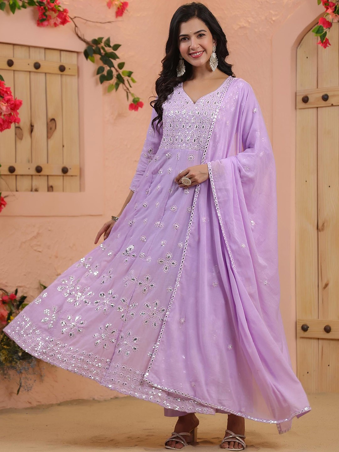 

SCAKHI Embroidered Panelled Mirror Work Pure Cotton Kurta with Trousers & Dupatta, Lavender