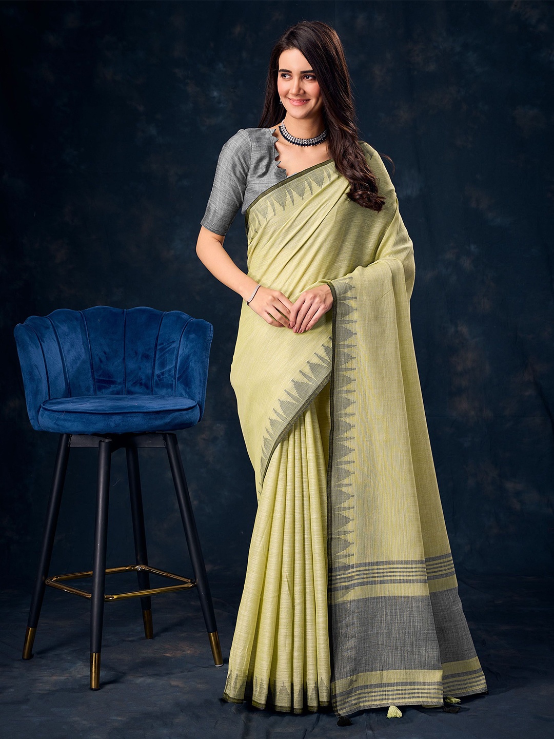 

Mitera Solid Woven Design Saree, Green