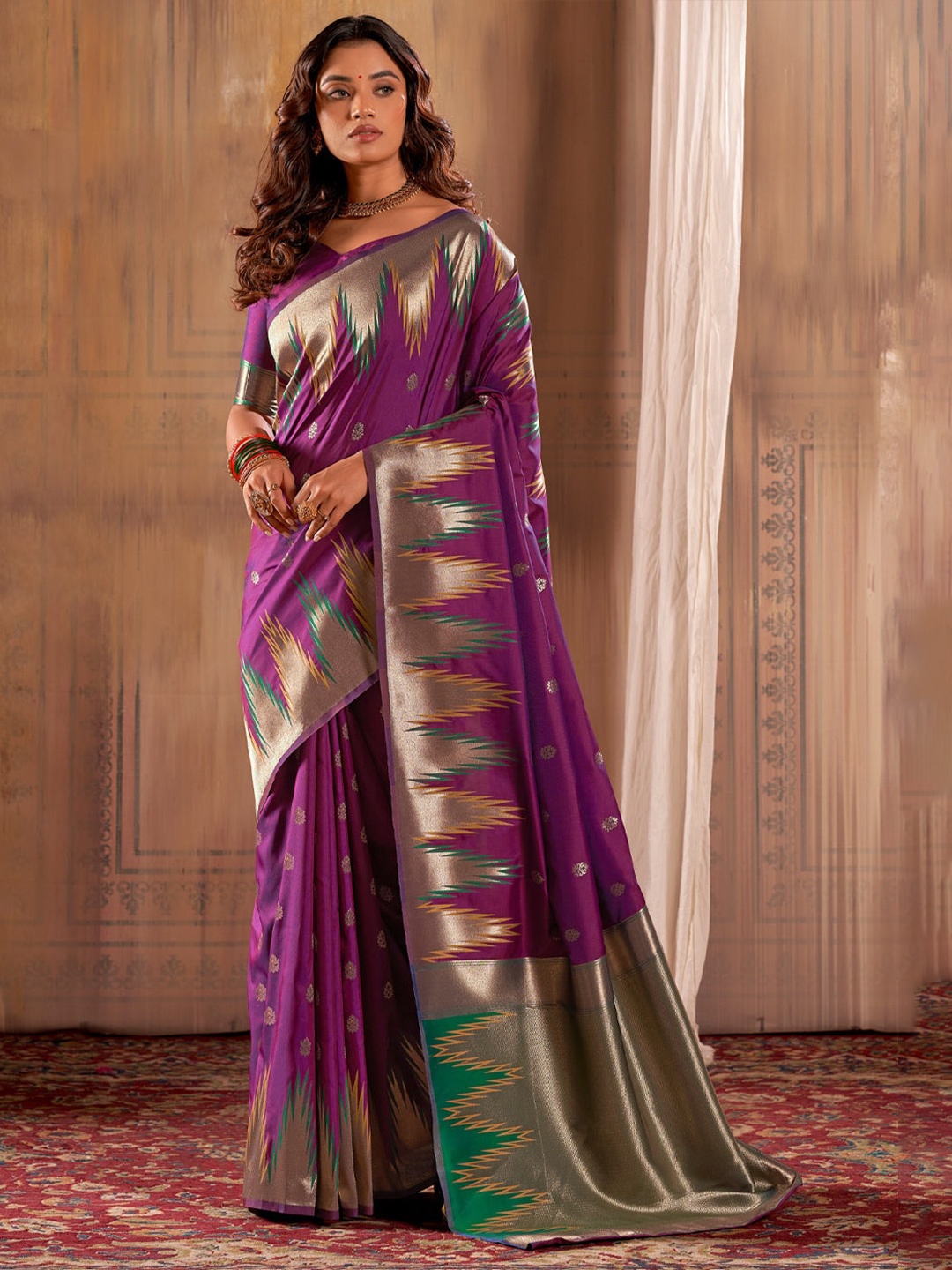 

MySilkLove Woven Design Zari Banarasi Saree, Purple