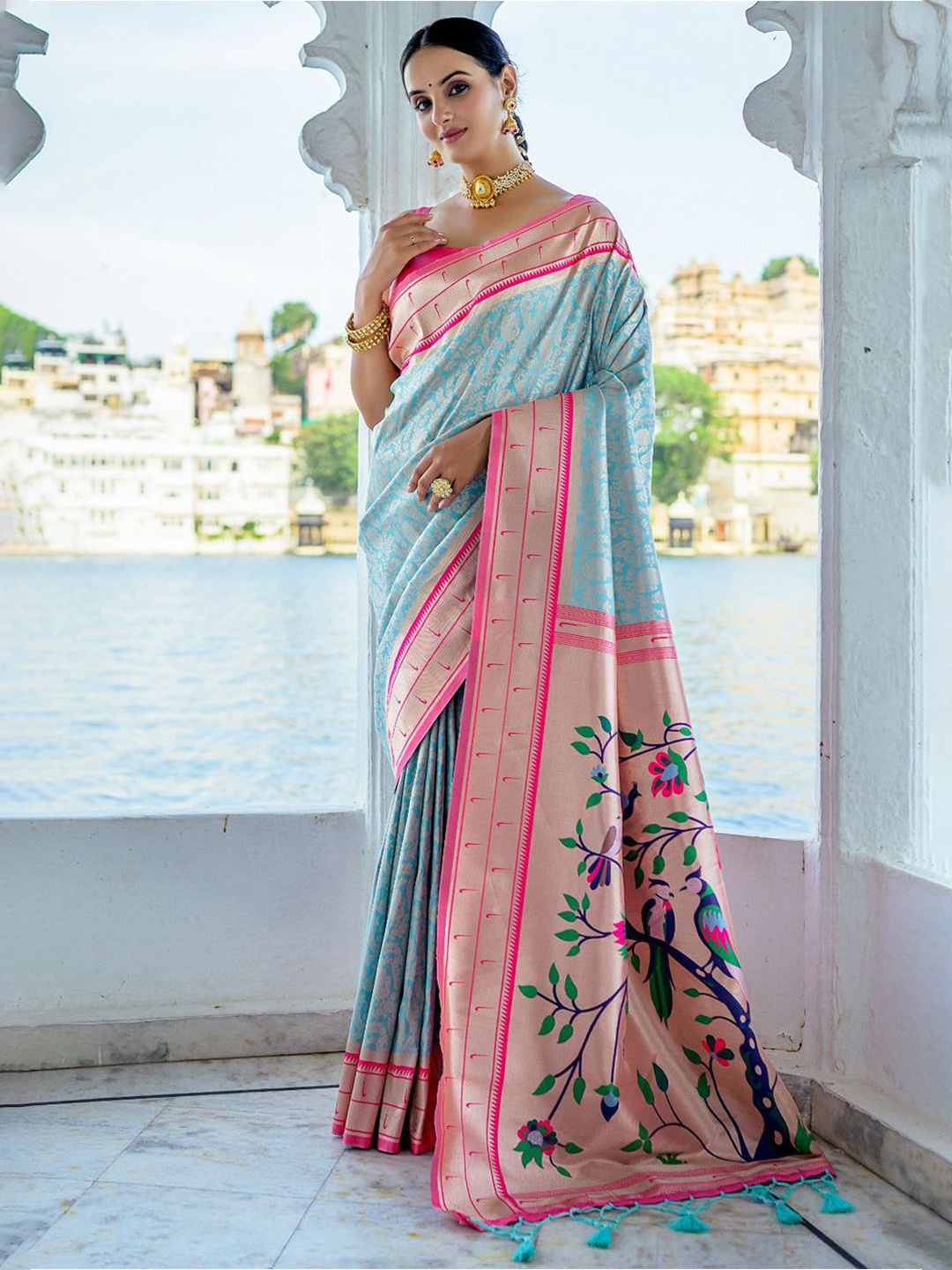 

MySilkLove Woven Design Zari Paithani Saree, Blue