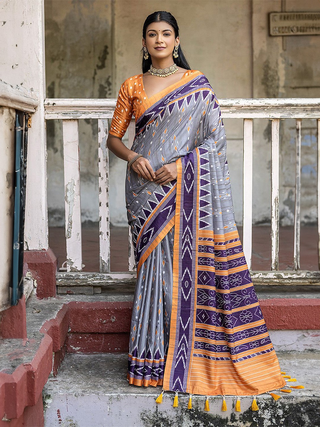 

MySilkLove Pure Cotton Ikat Saree, Grey