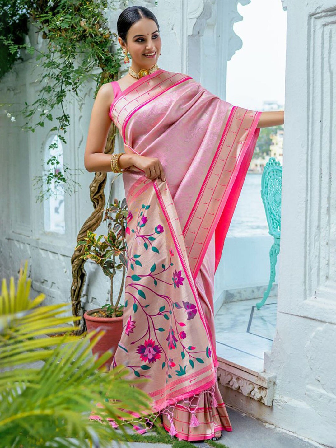 

MySilkLove Woven Design Zari Paithani Saree, Pink