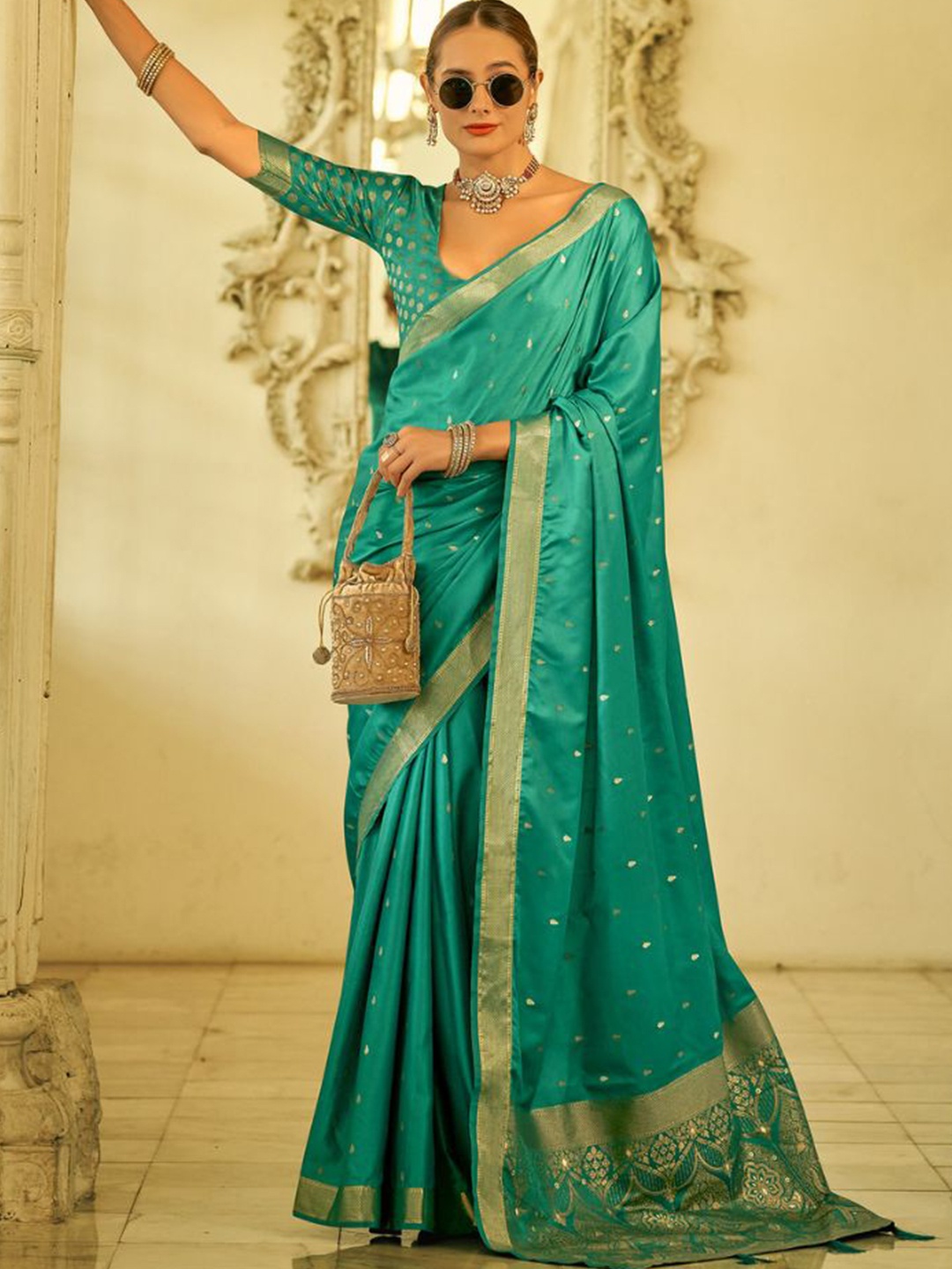 

MySilkLove Woven Design Banarasi Saree, Green