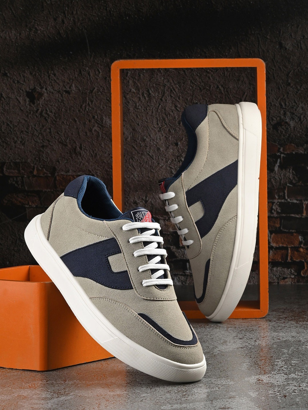

Mast & Harbour Men Colourblocked Sneakers, Beige