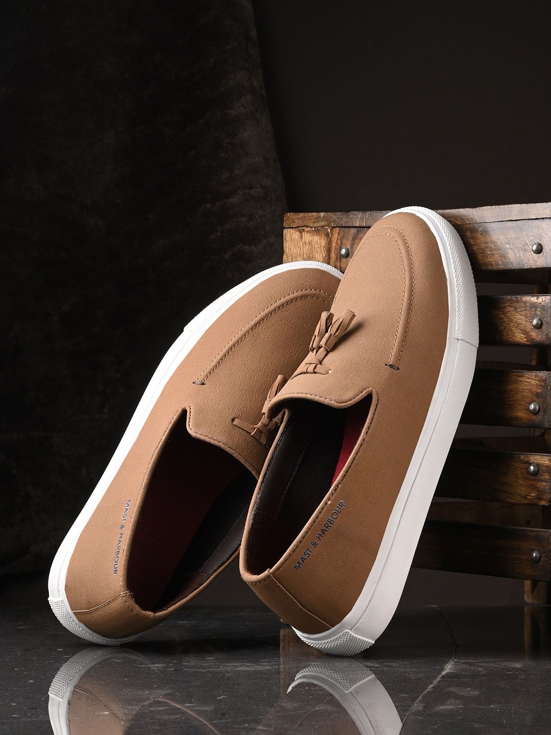 

Mast & Harbour Men Slip-On Sneakers, Tan