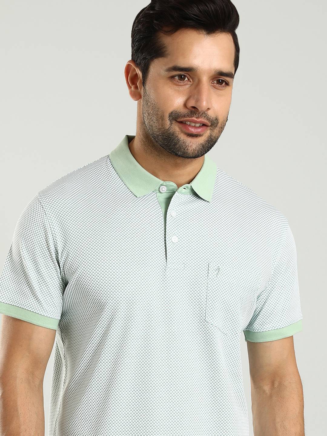 

Indian Terrain Men Brand Logo Polo Collar Pockets T-shirt, Green