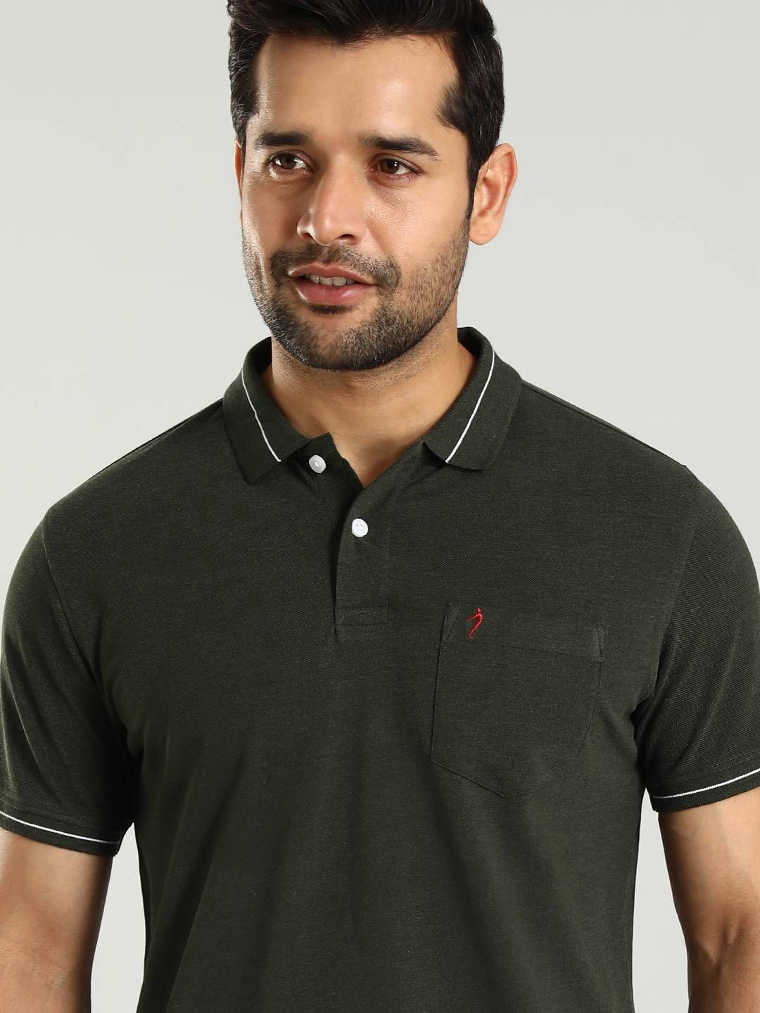 

Indian Terrain Men Polo Collar Pockets T-shirt, Black