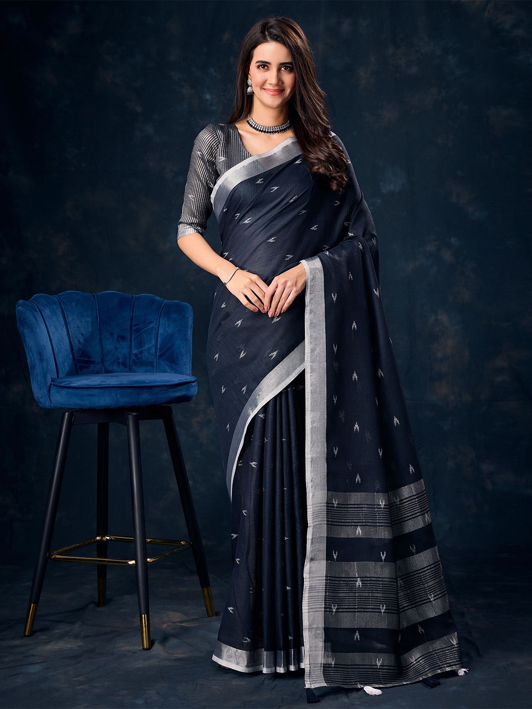 

Mitera Woven Design Pure Linen Saree, Navy blue