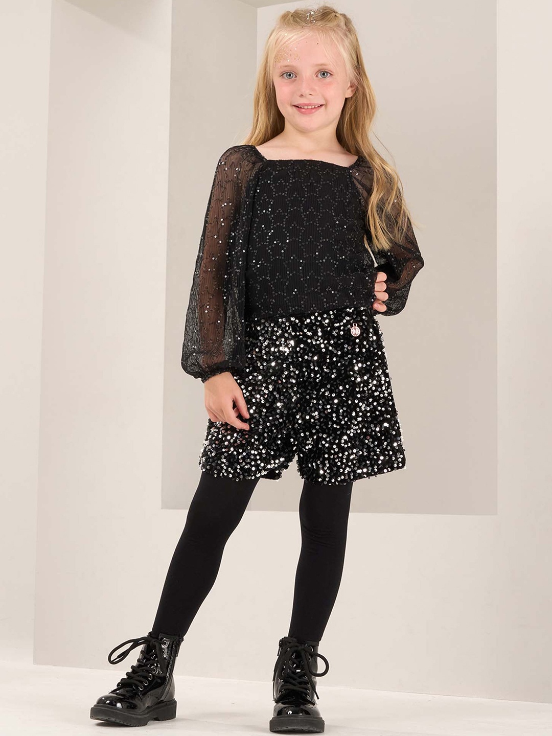 

Angel & Rocket Girls Floral Printed Slim Fit Shorts, Black