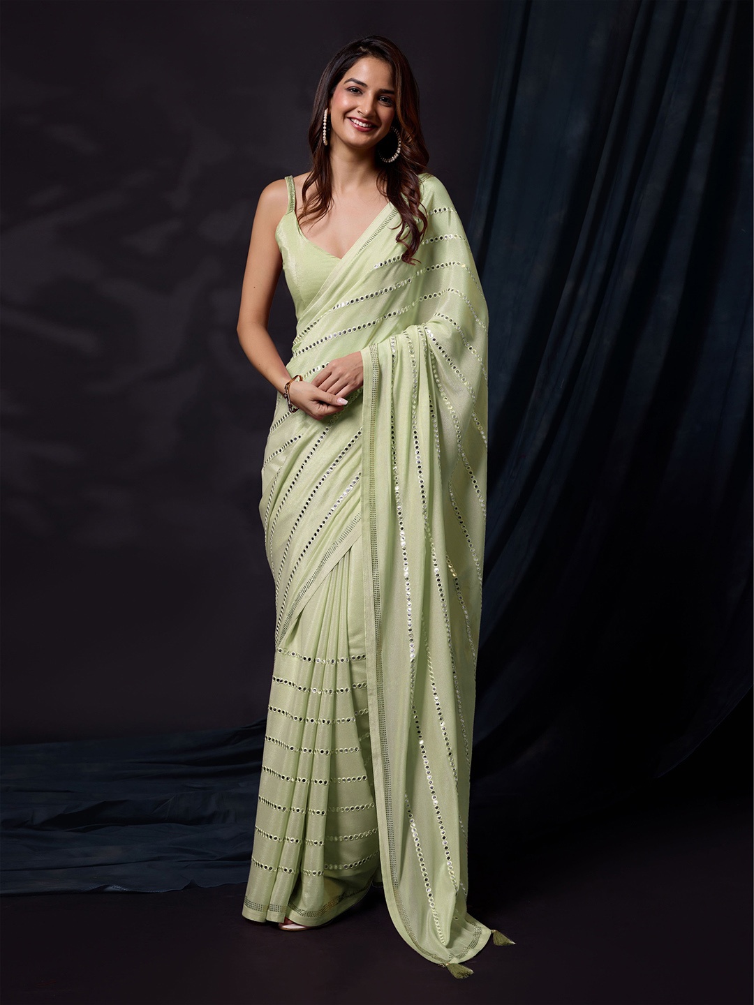 

Trendmalls Women Sarees, Green