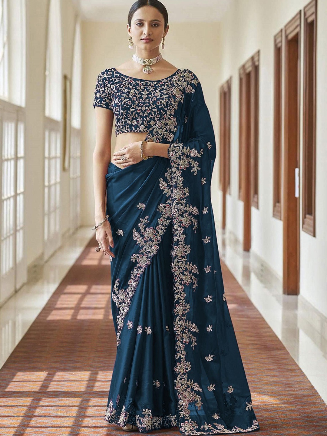 

Trendmalls Ethnic Motifs Sequinned Heavy Embroidred Saree, Teal