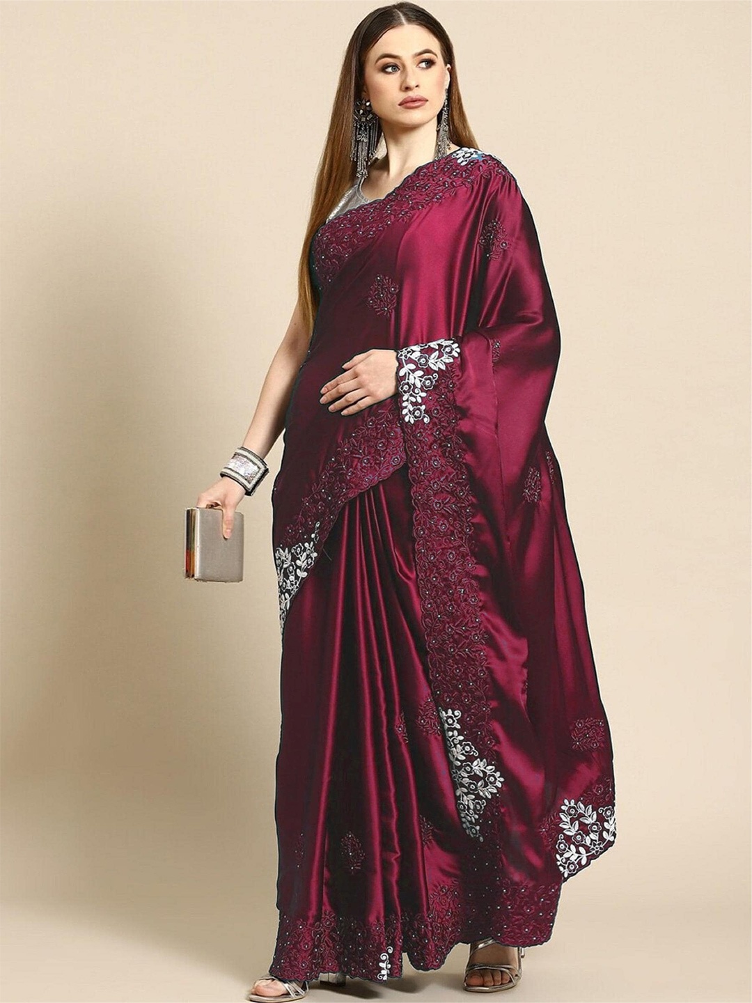 

Trendmalls Ethnic Motifs Beads and Stones Saree, Pink