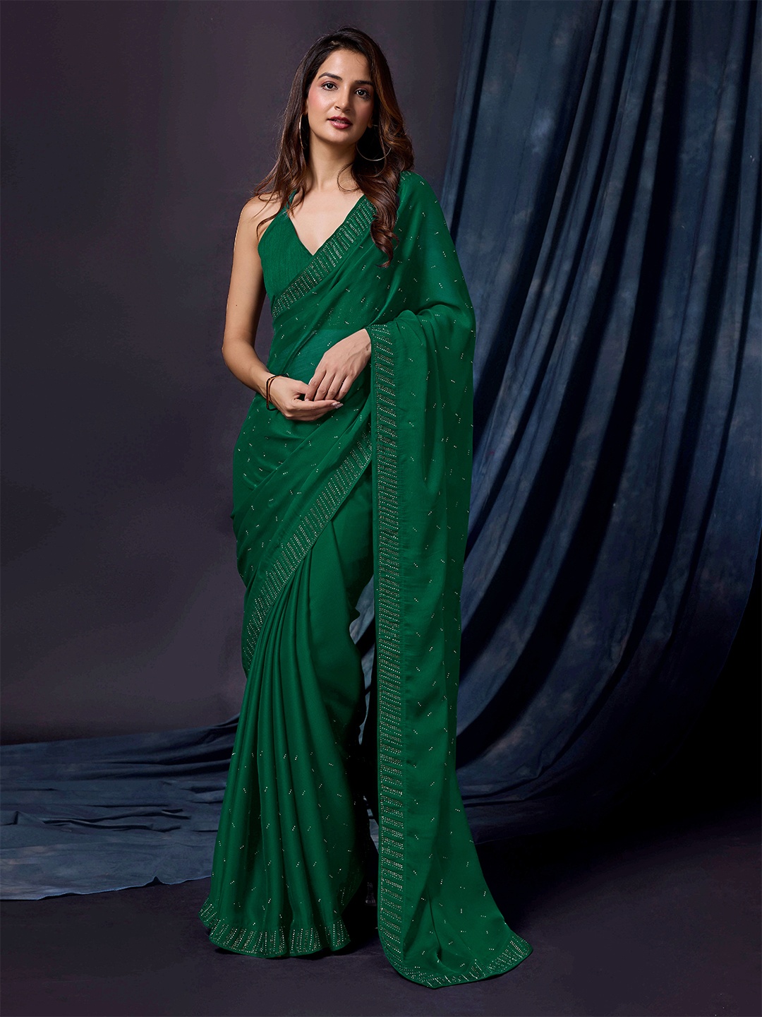 

Trendmalls Embellished Beads and Stones Pure Chiffon Saree, Green